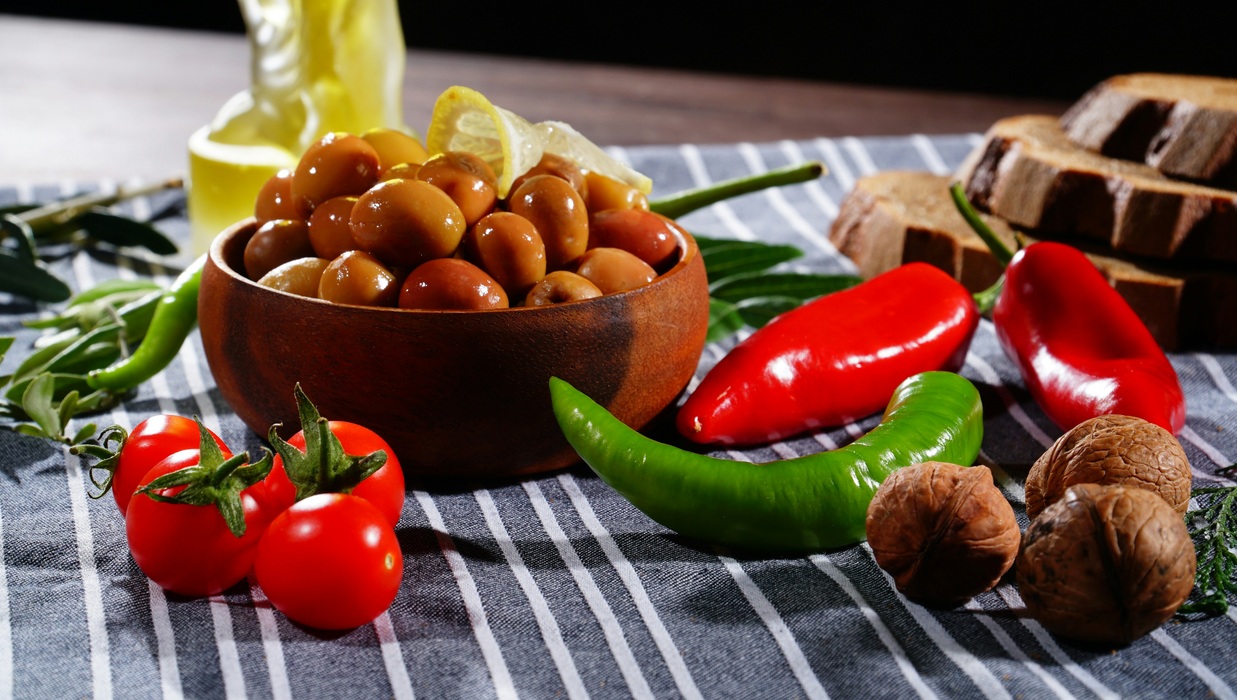 Evidence and Mechanisms Underlying Appetite Modulation