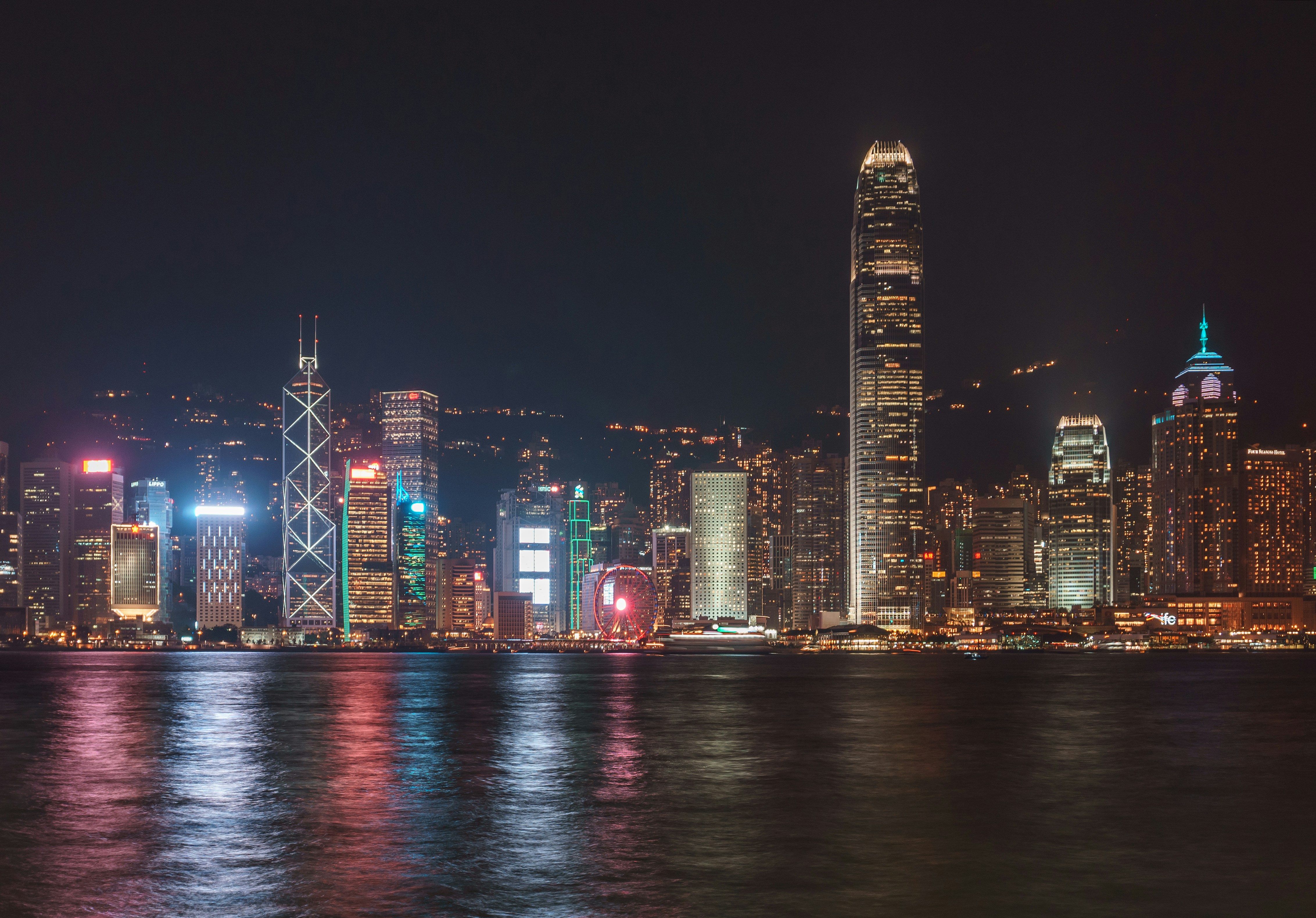 Регулятор Гонконгу додав Victory Fintech до списку затверджених торгових платформ.