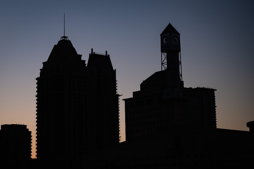 a silhouette of a building