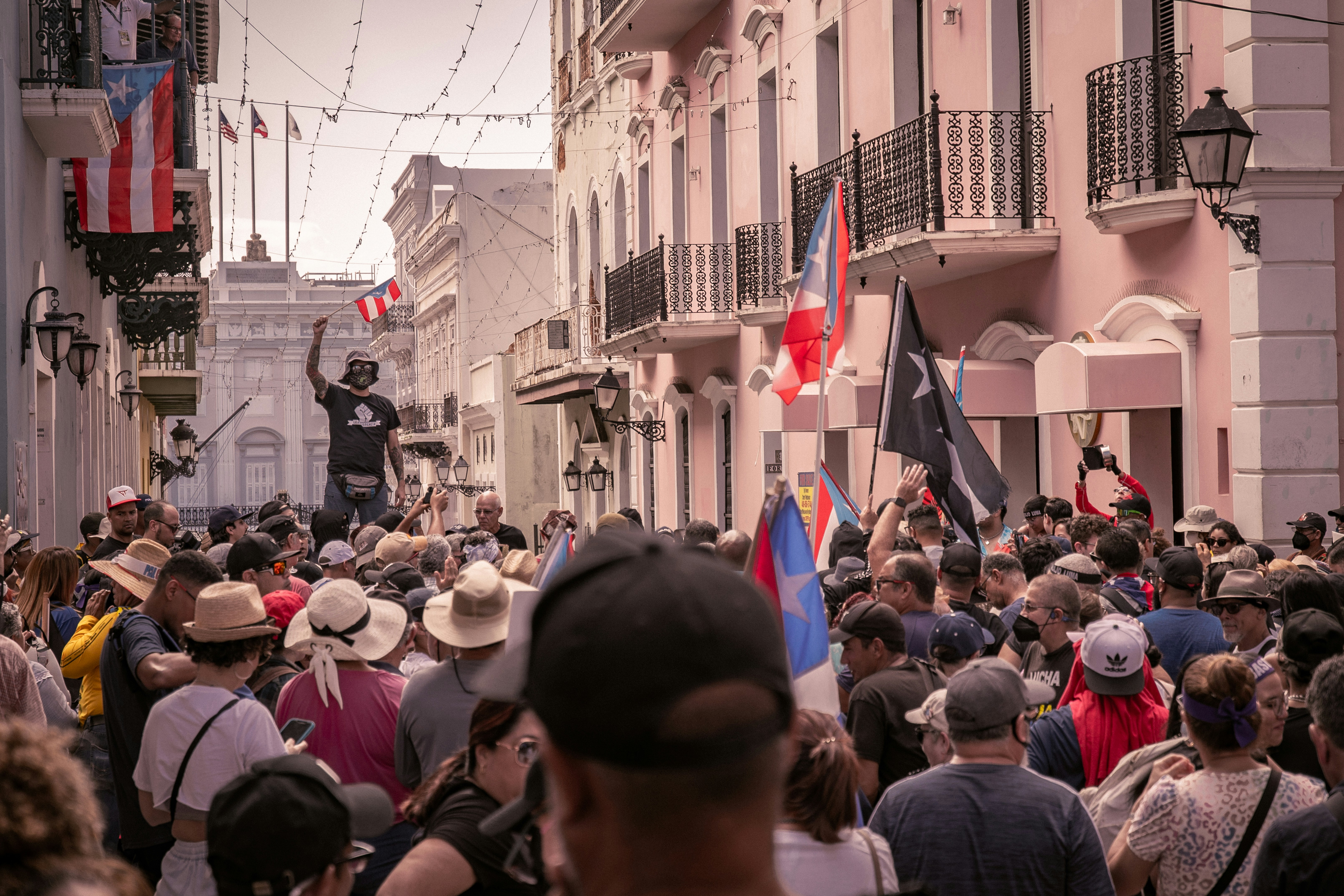 El calendario de la alegría: Tu guía definitiva para no perderte ni una sola fiesta patronal del Caribe
