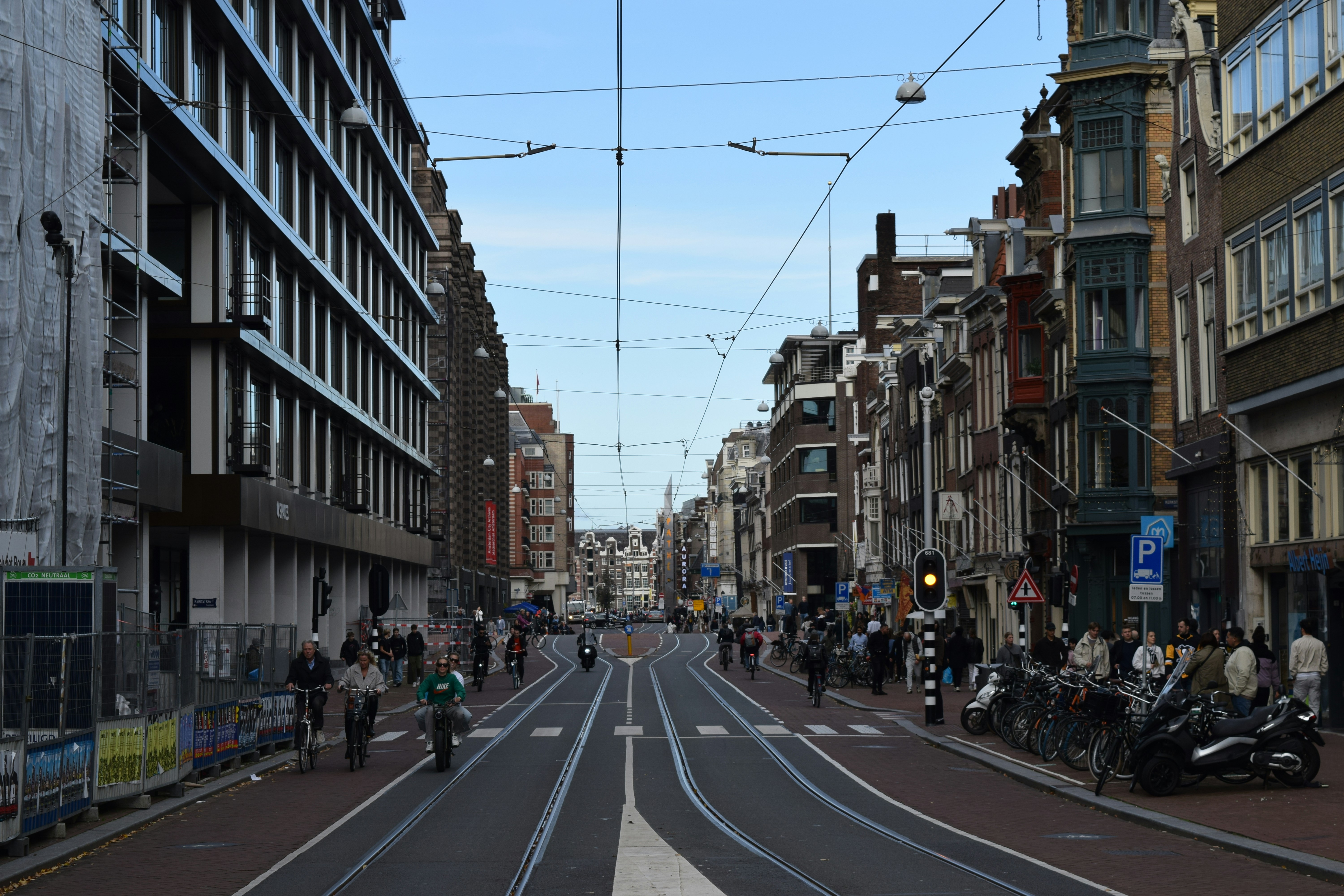 Photo by davidespinarincon