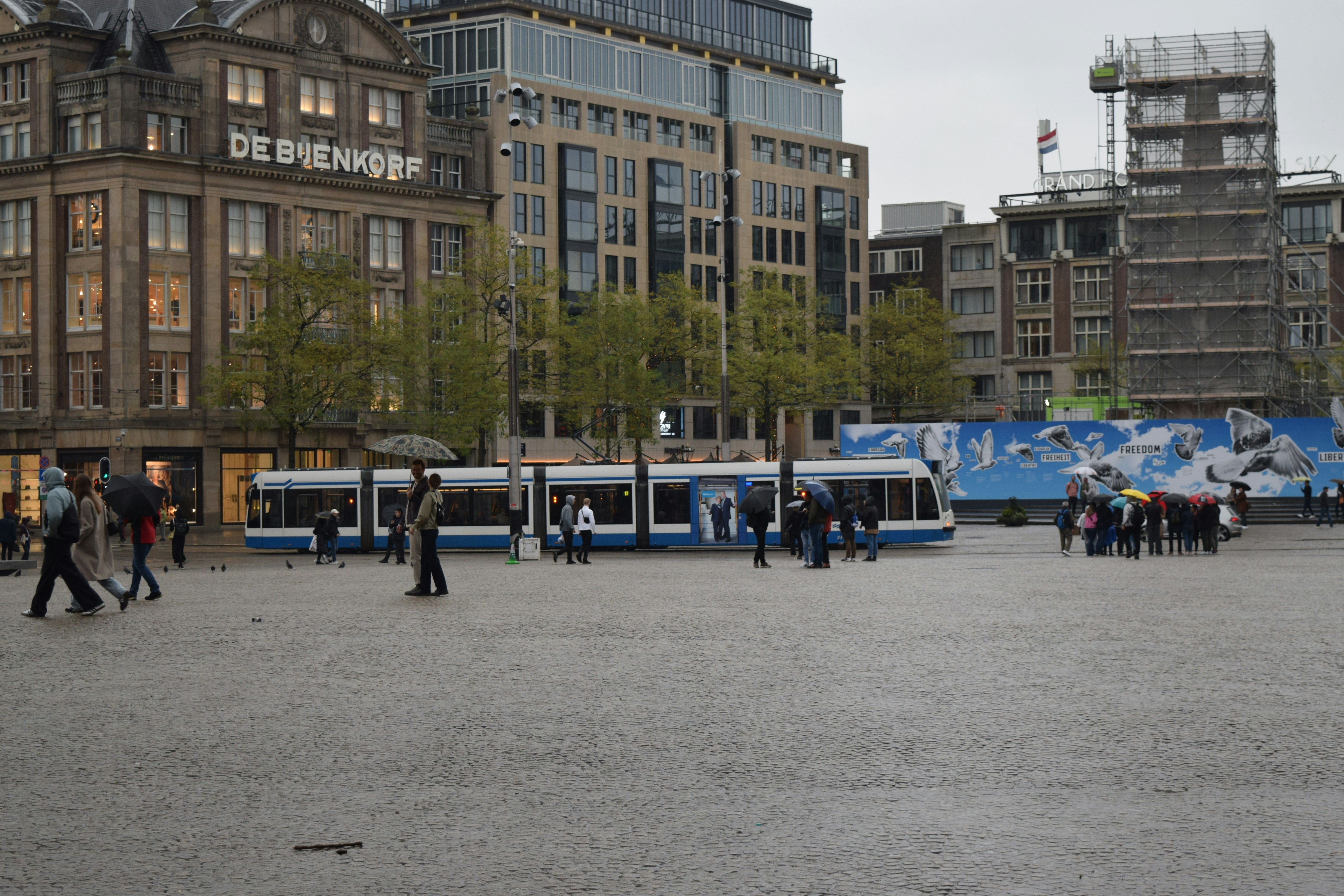 Photo by davidespinarincon