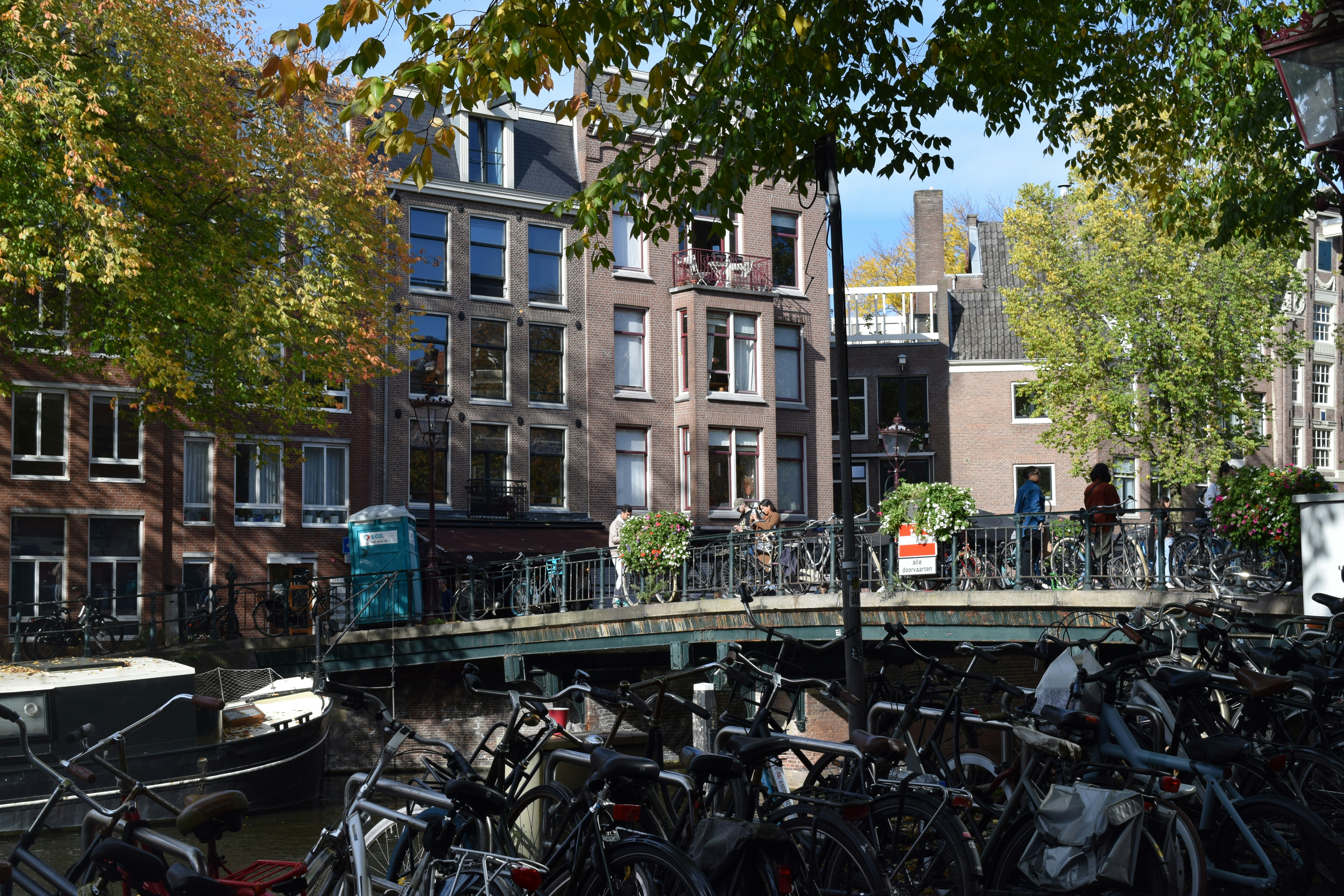 Photo by davidespinarincon