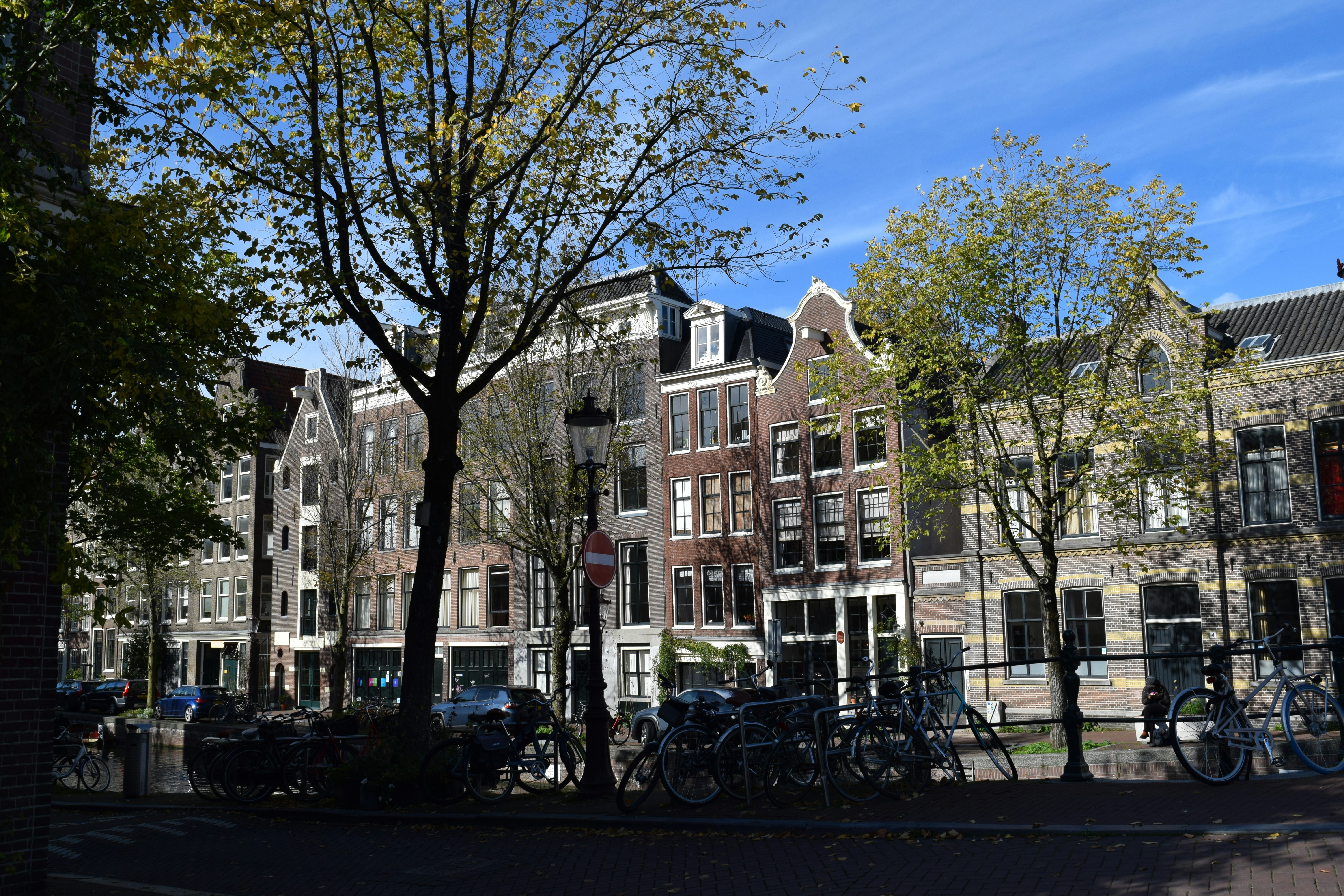 Photo by davidespinarincon