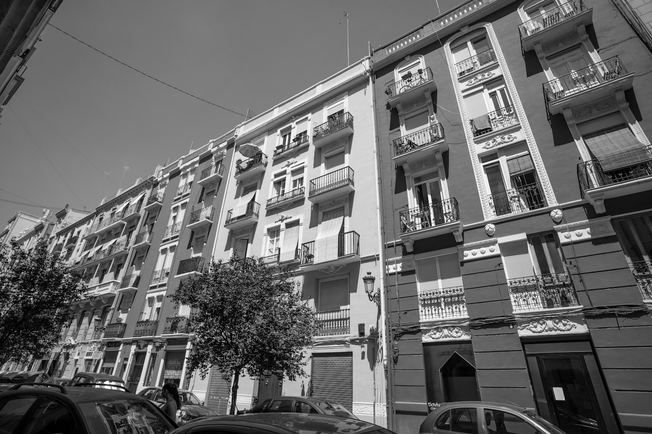 Ruzafa row of multi-story buildings