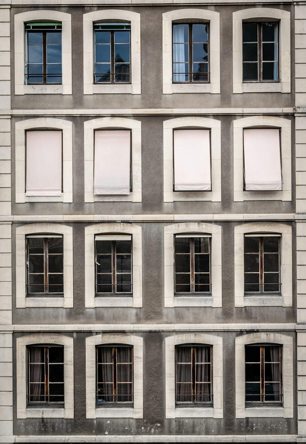 a building with many windows