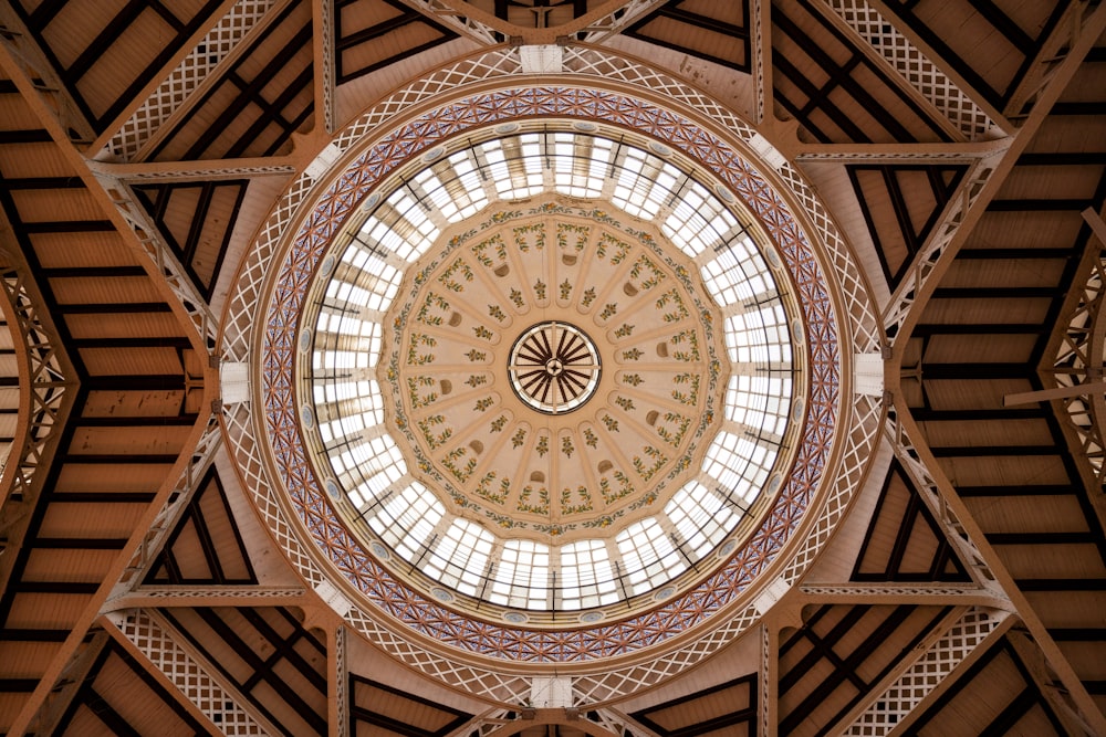 a circular ceiling with a circular design