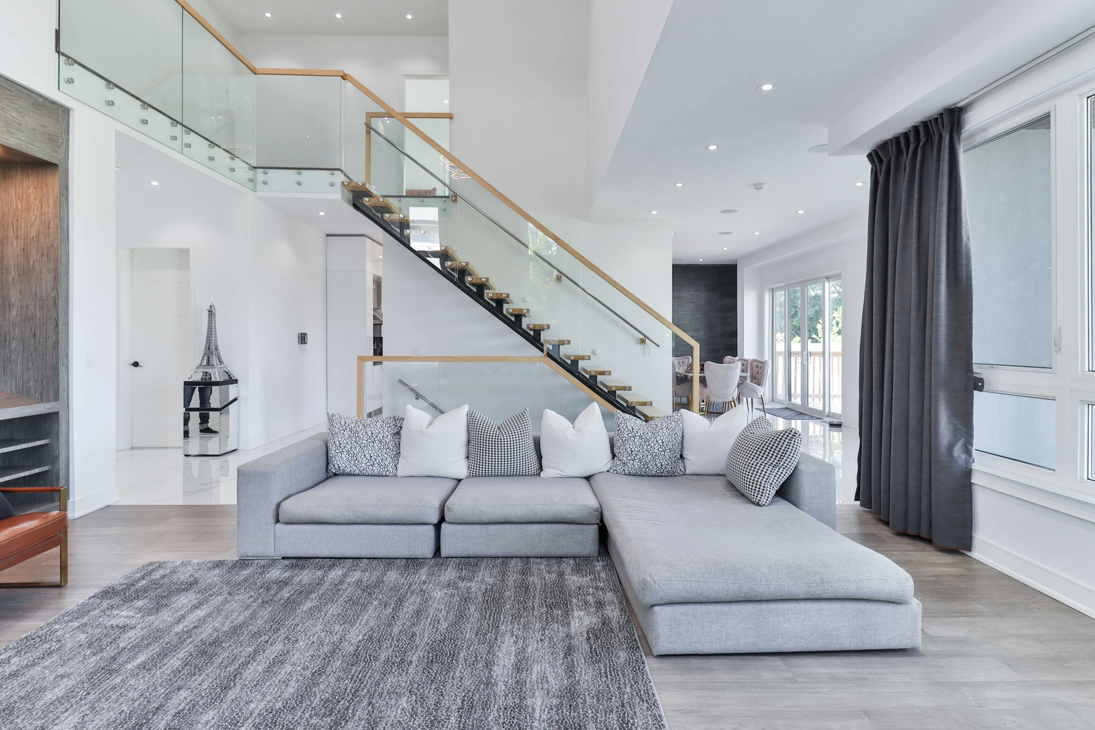 Aurelia living
