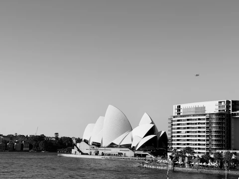 Aerial photo of Düsseldorf Medienhafen with minimalist architectural lines.