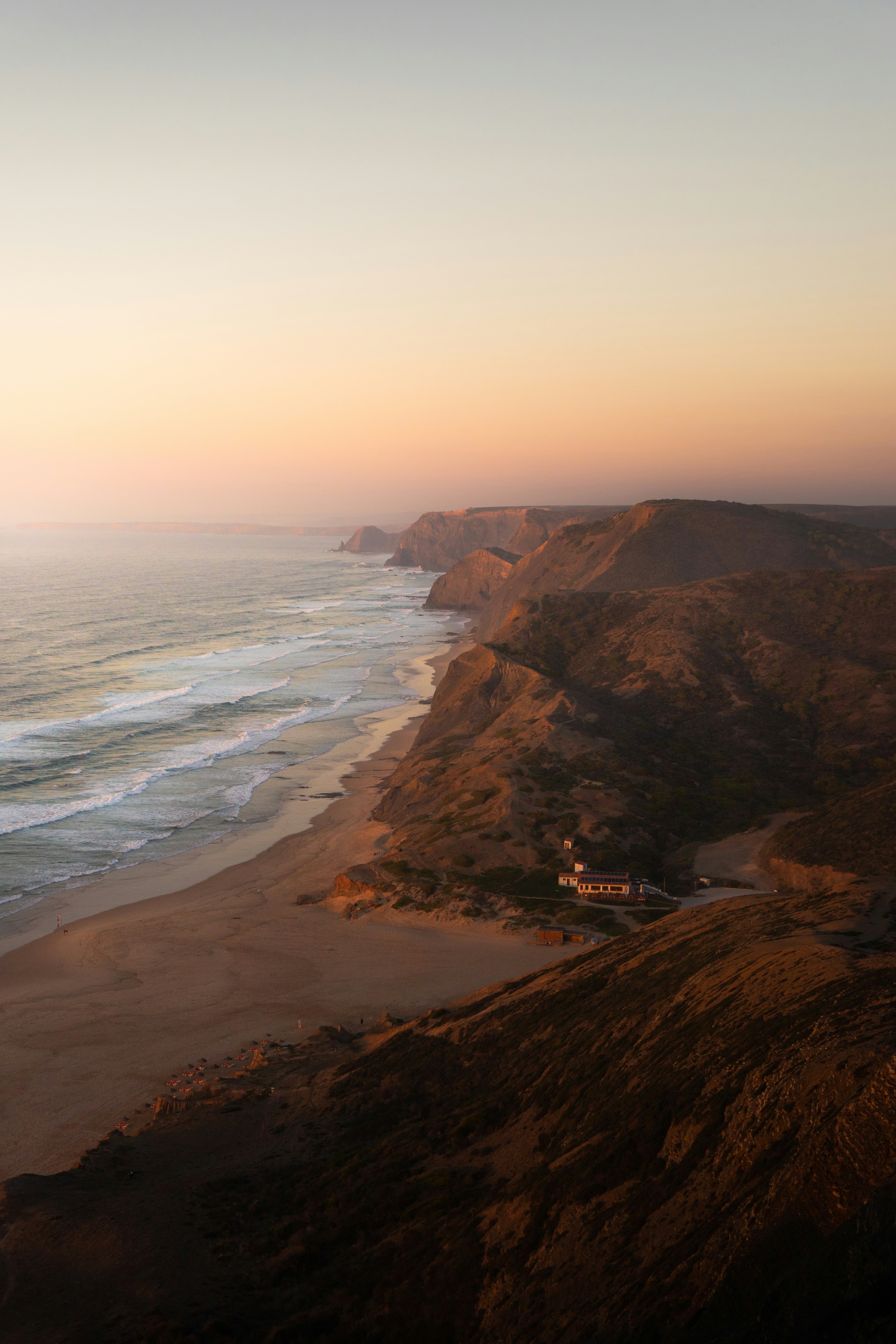 Photo by danieljschwarz