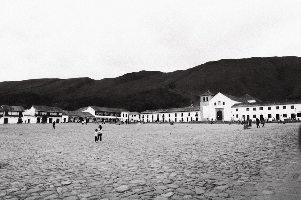 a large group of people at a beach