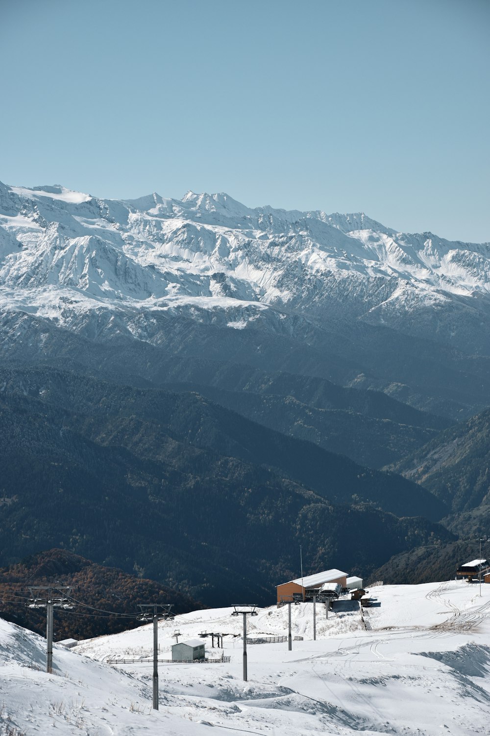 a snowy mountain side