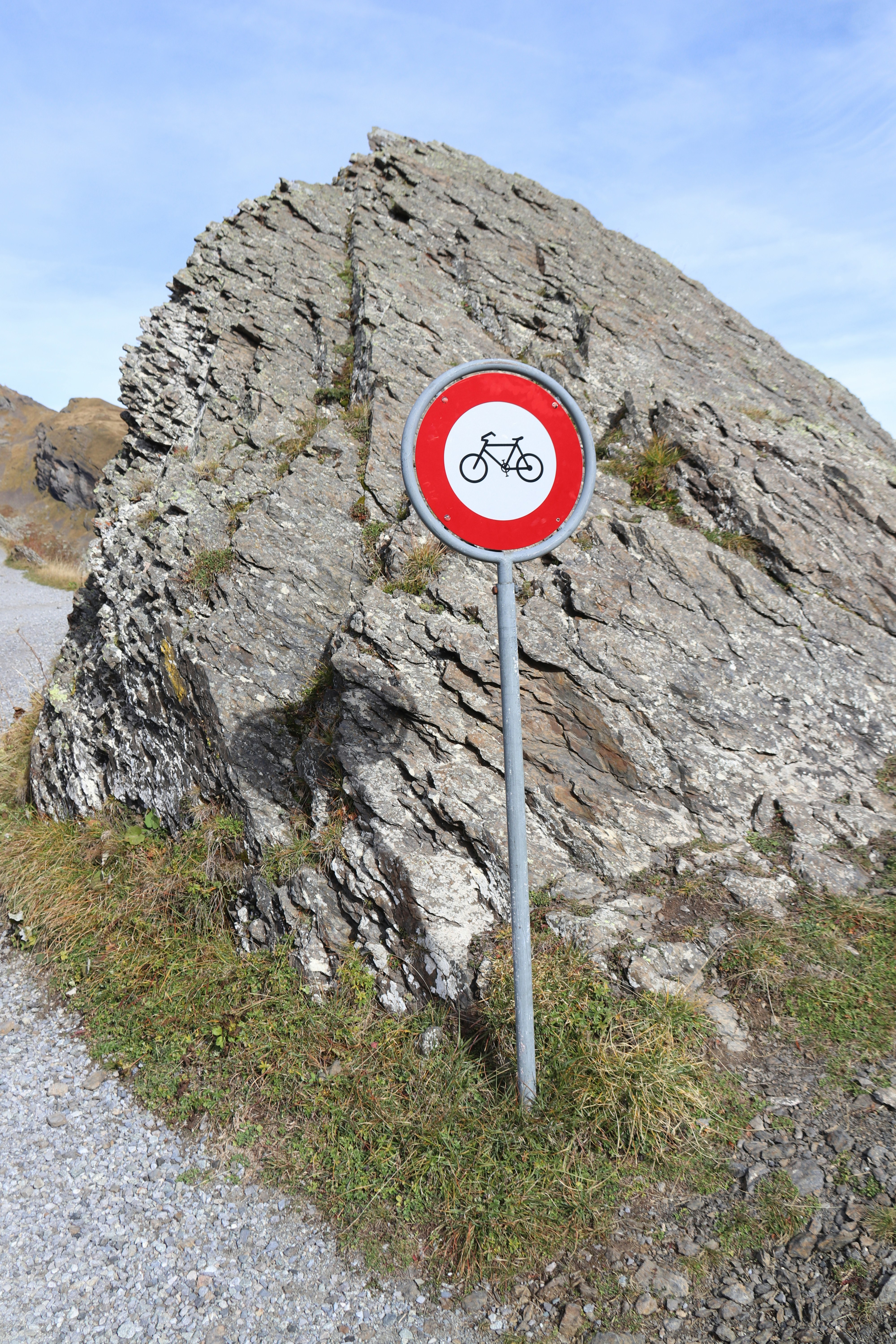 Road sign indicating speed limits in Switzerland