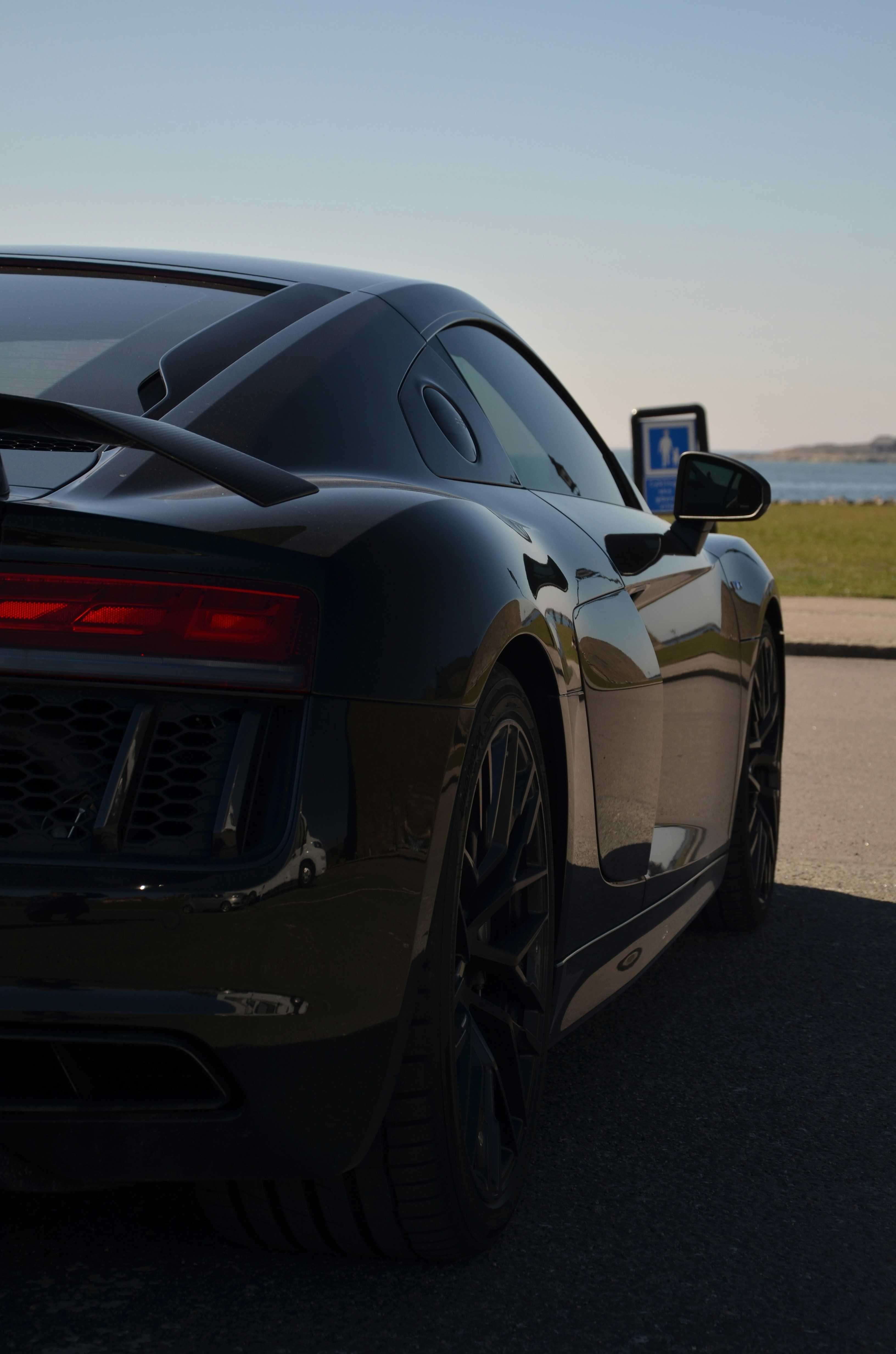 Photo by alexanderakesson