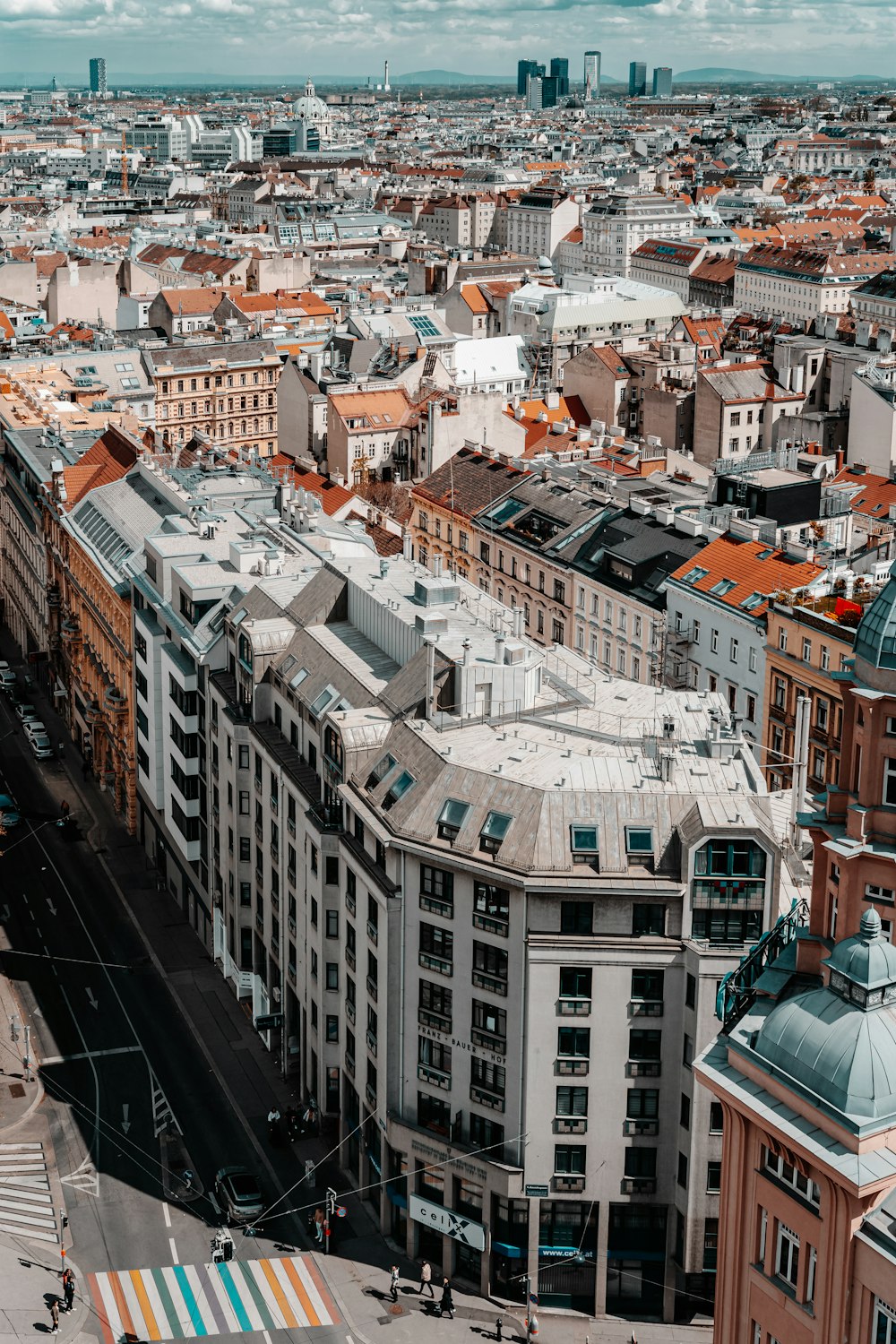 a city with many buildings