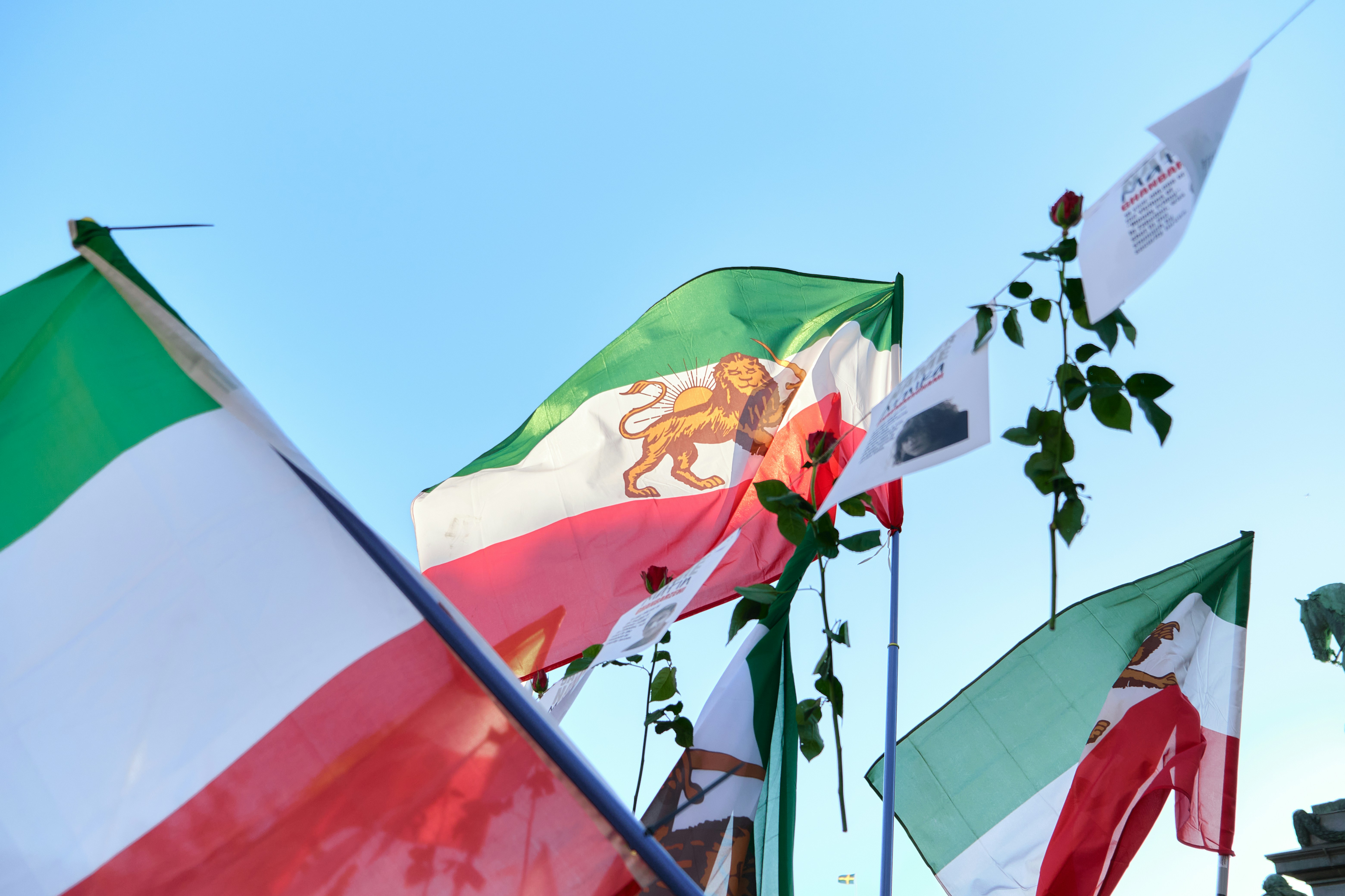 Putin Reaffirms Russia-Iran Ties Amid Regional War