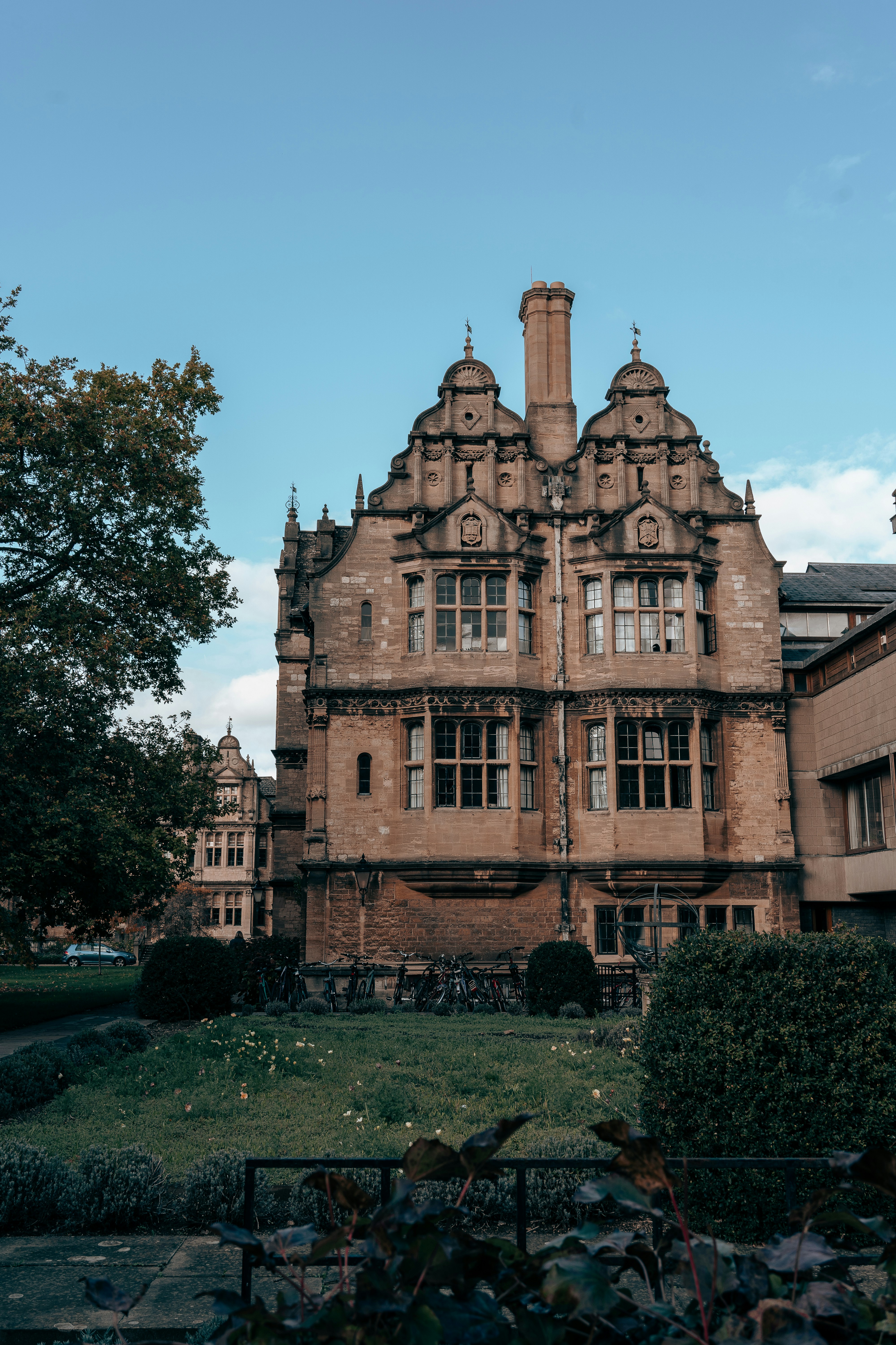 Photo by benjaminelliott