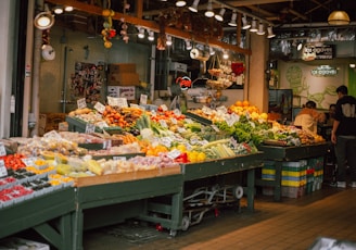 a fruit stand with fruits