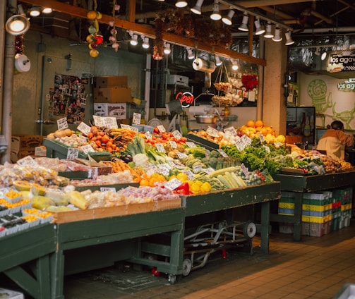 a fruit stand with fruits