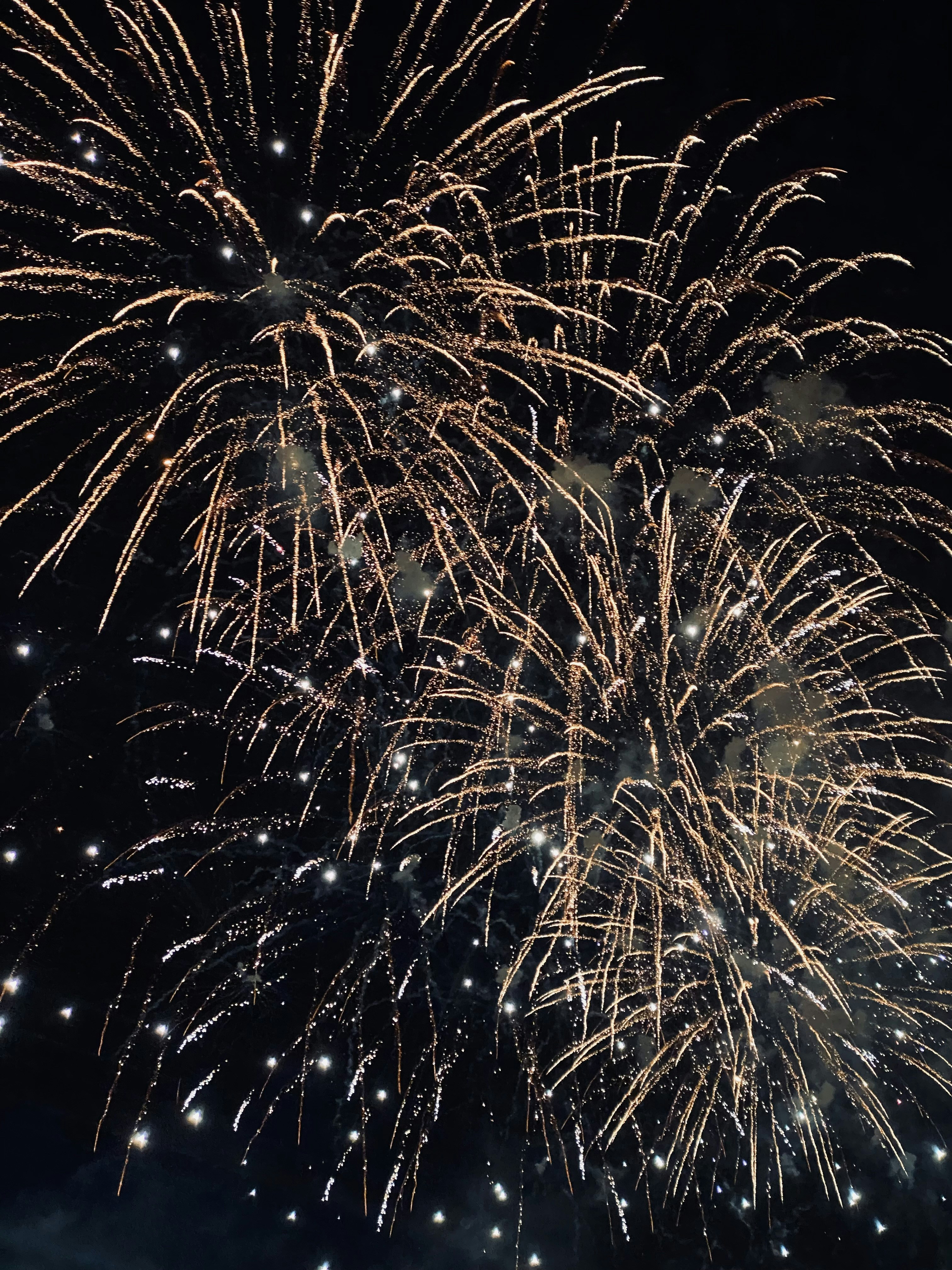 Салют «Звездопад»