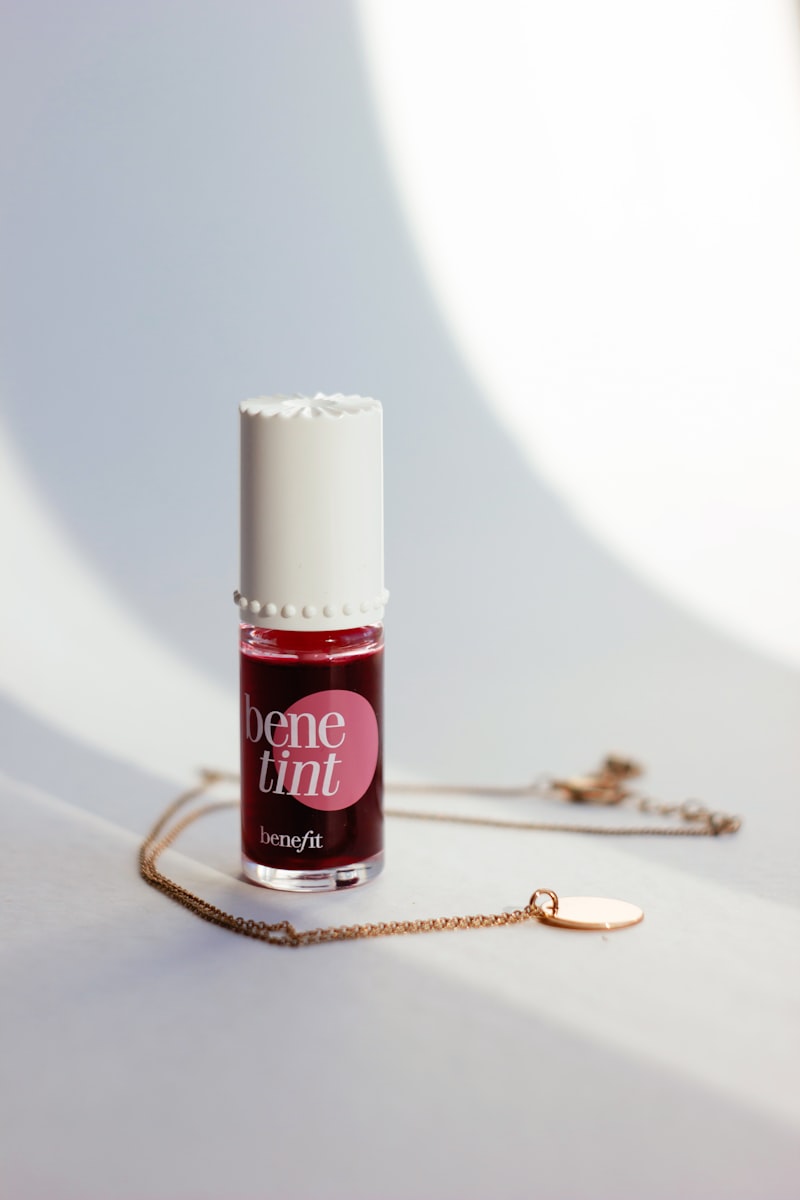 Feine Accessoires und Tools für die Nagelpflege