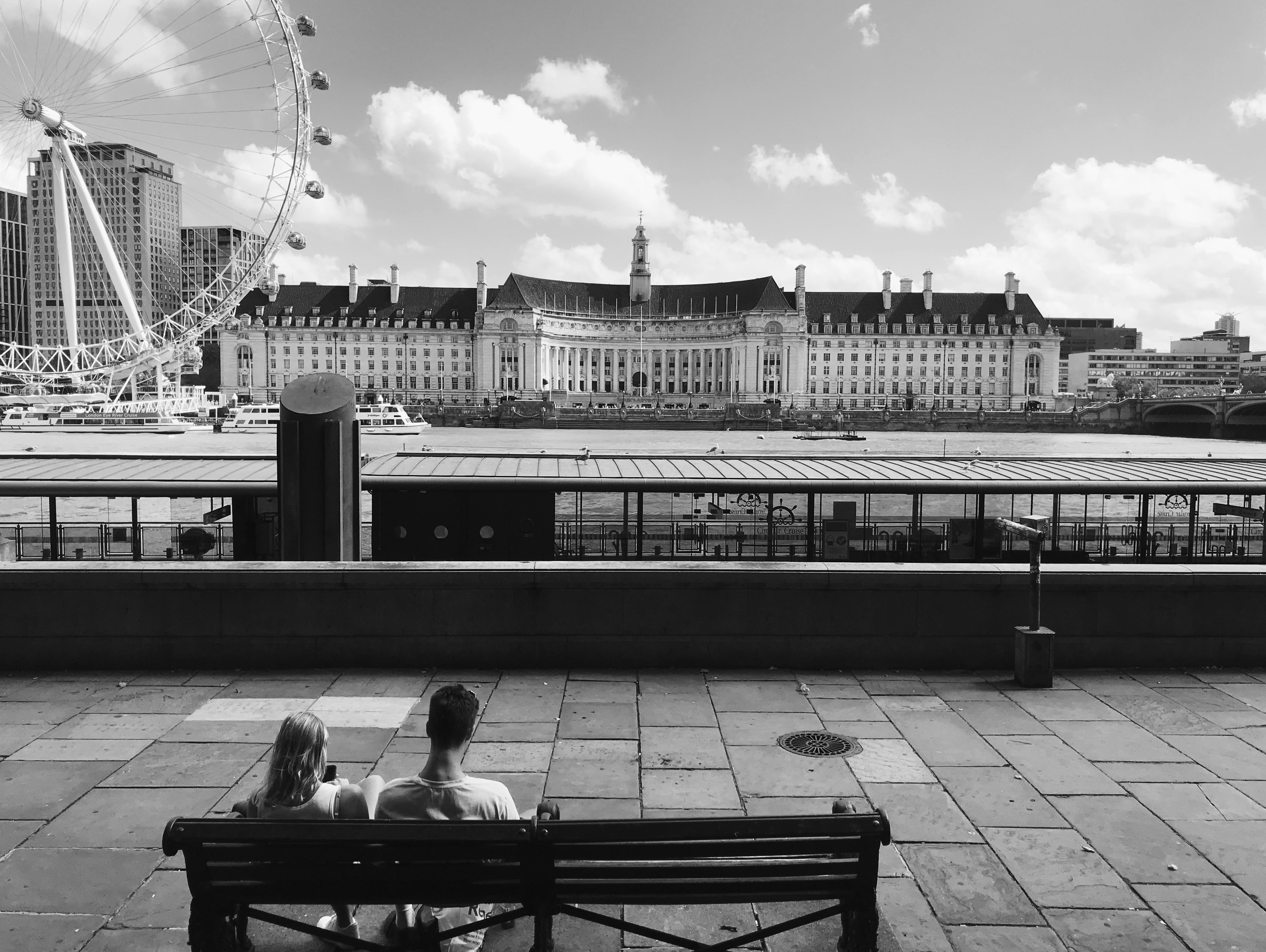 Why Dating in London Is So Hard and How to Make It Easier