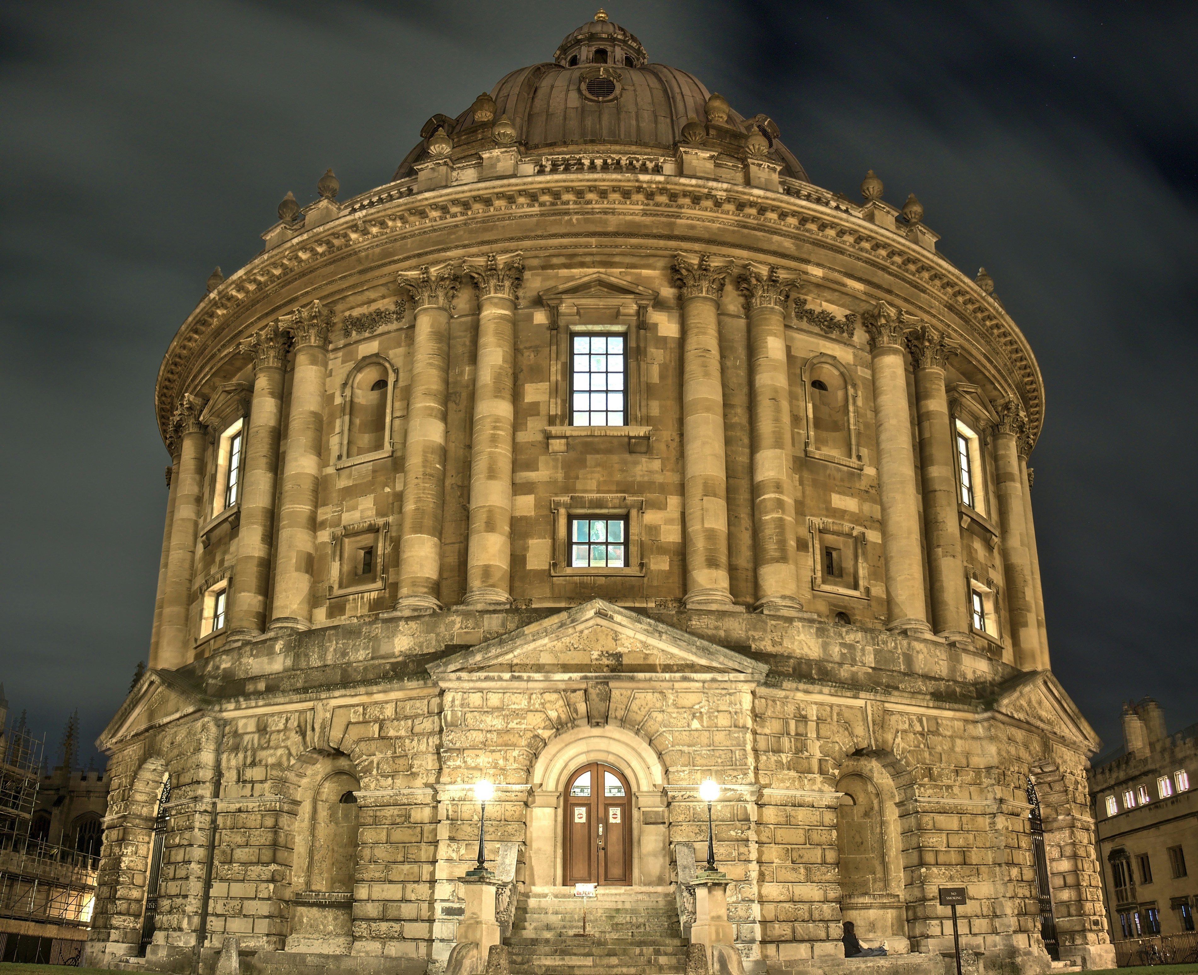 United Kingdom Tour Package 6 Days Christ Church College Oxford courtyard architecture