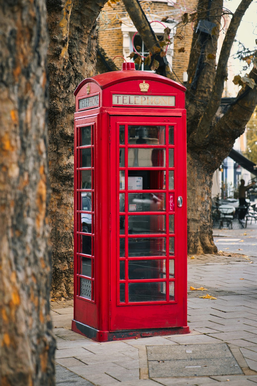 a red telephone booth