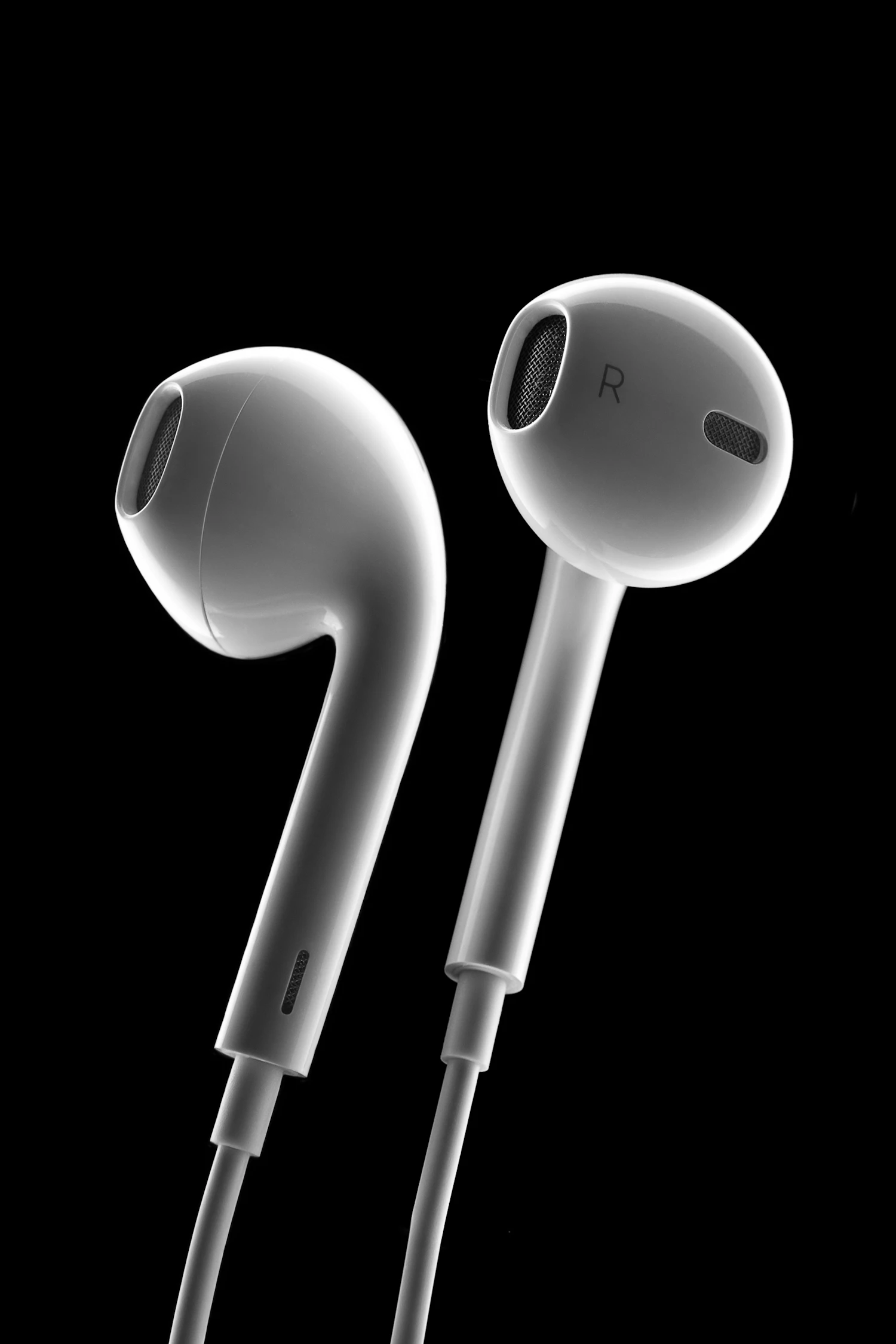 Filament Mono single-driver in-ear headphones in bone on black, in stock
