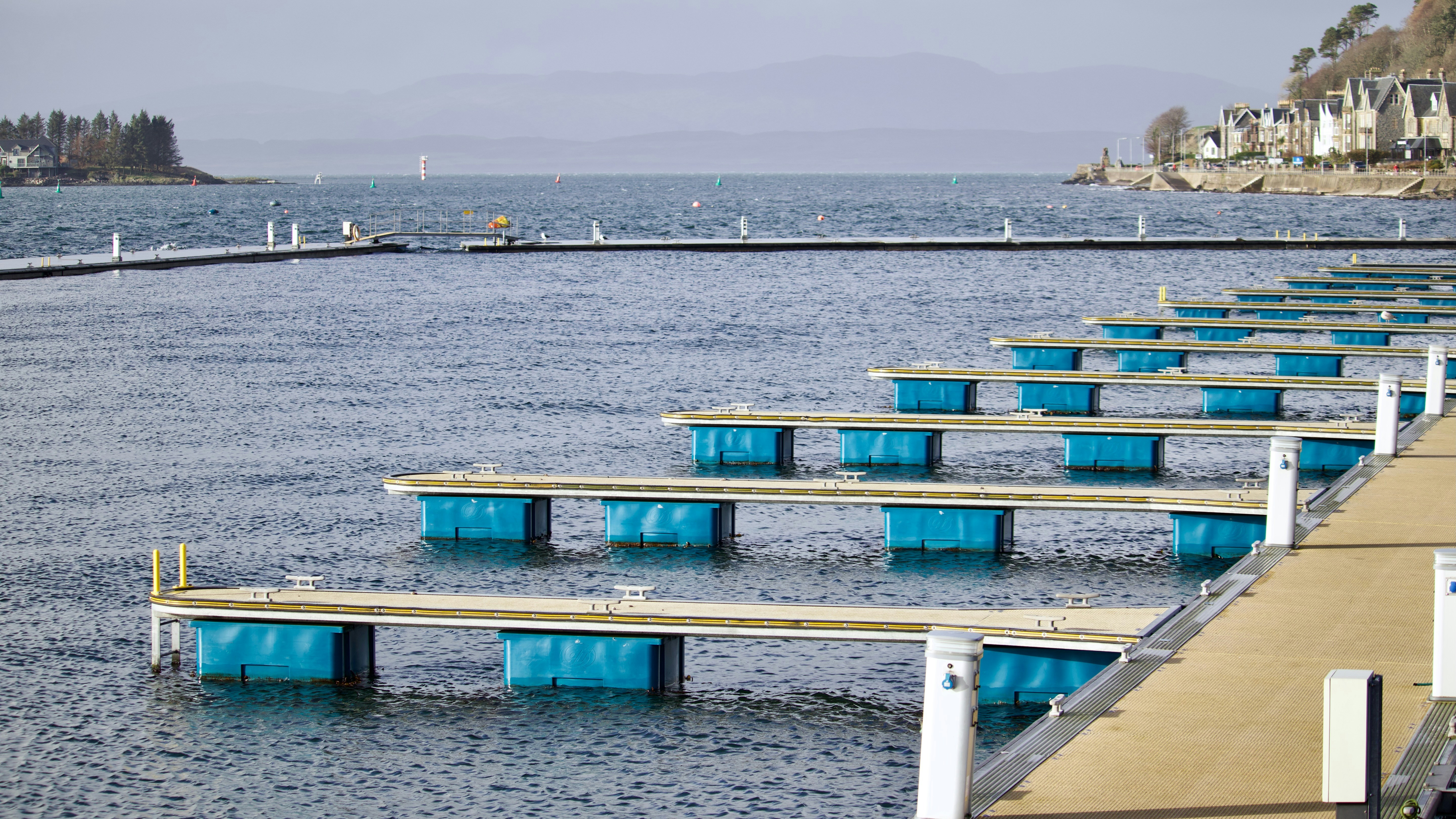Aquaculture containers