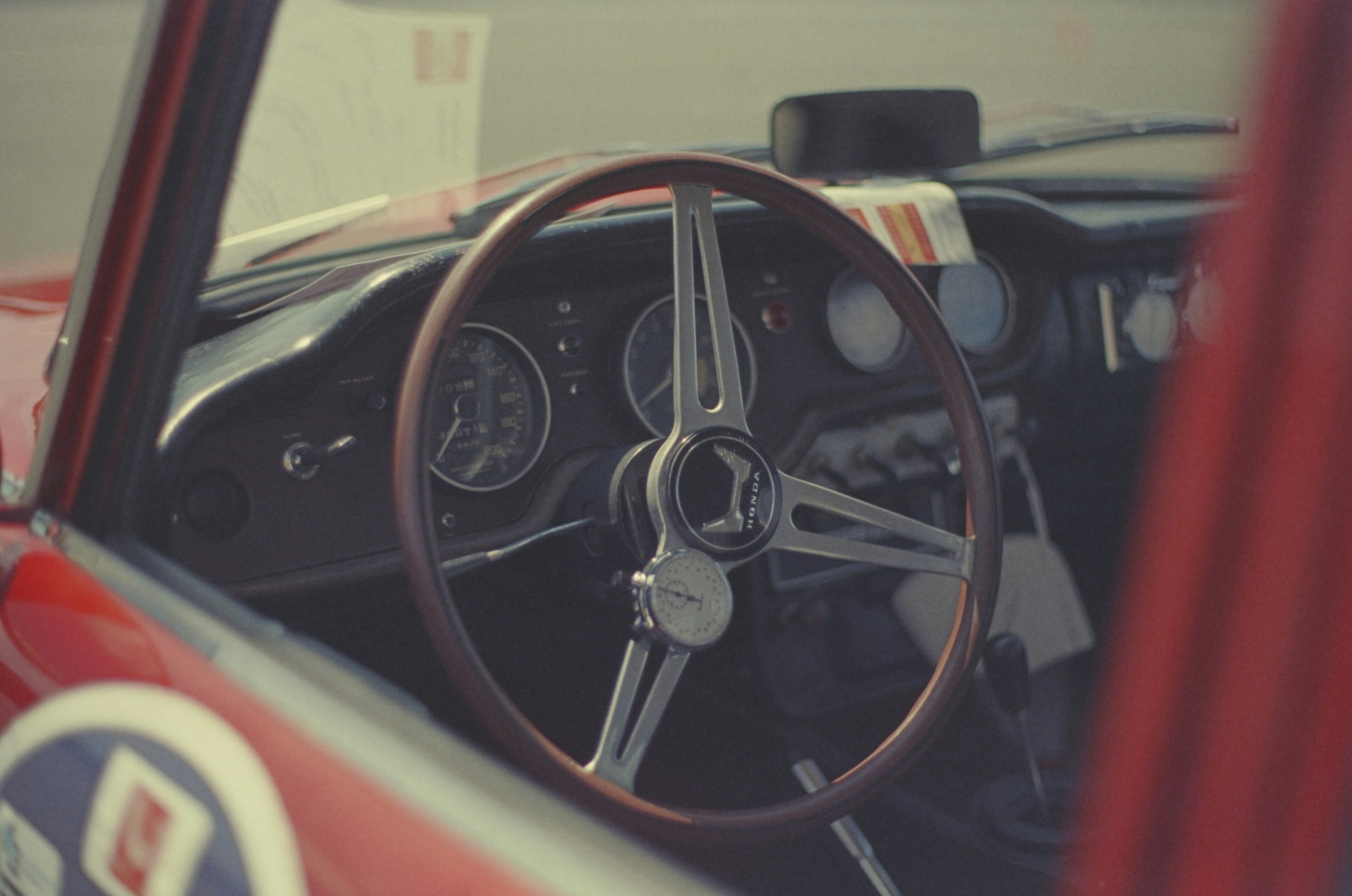 Photo by markusspiske