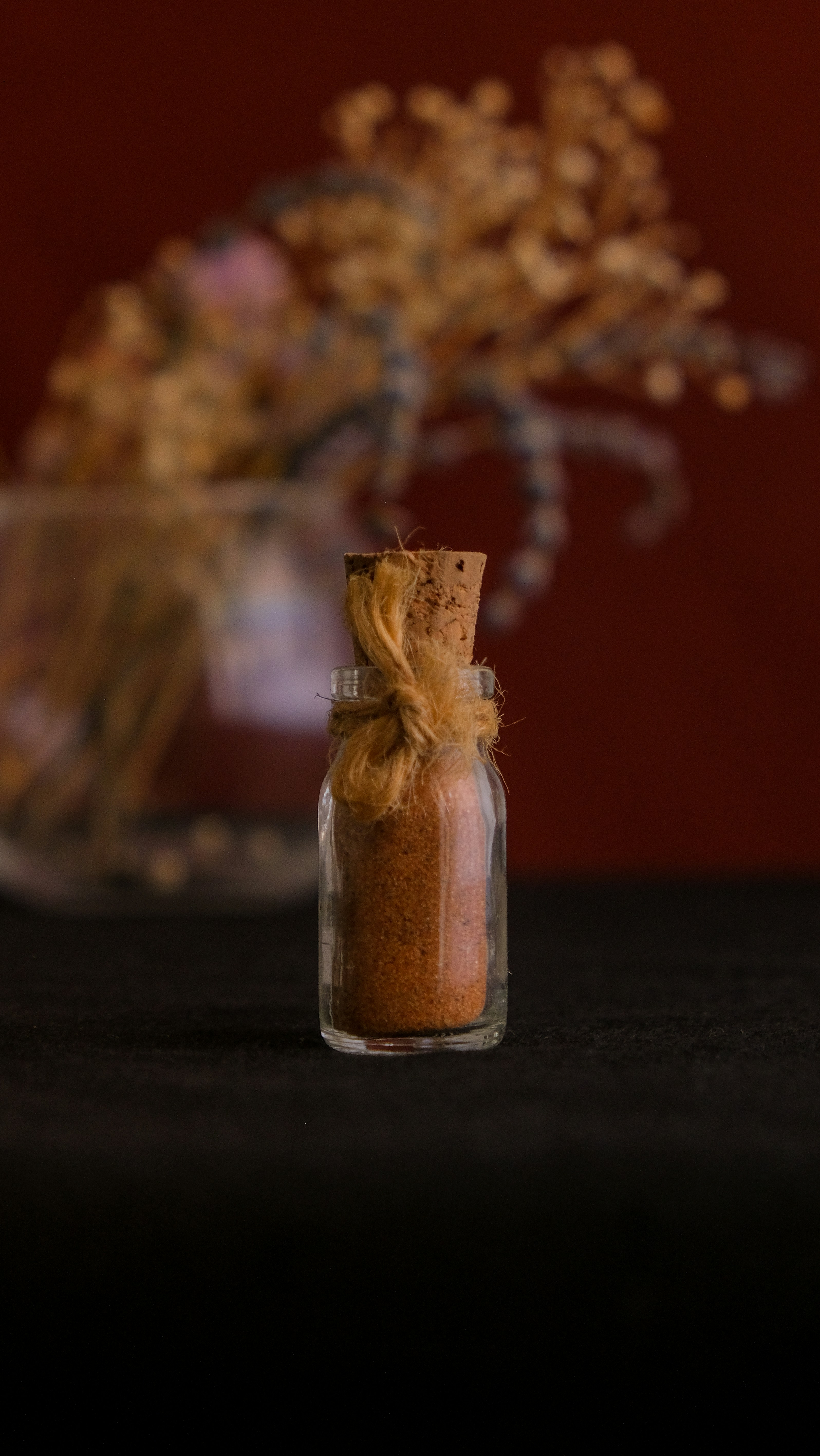 a glass vase with flowers