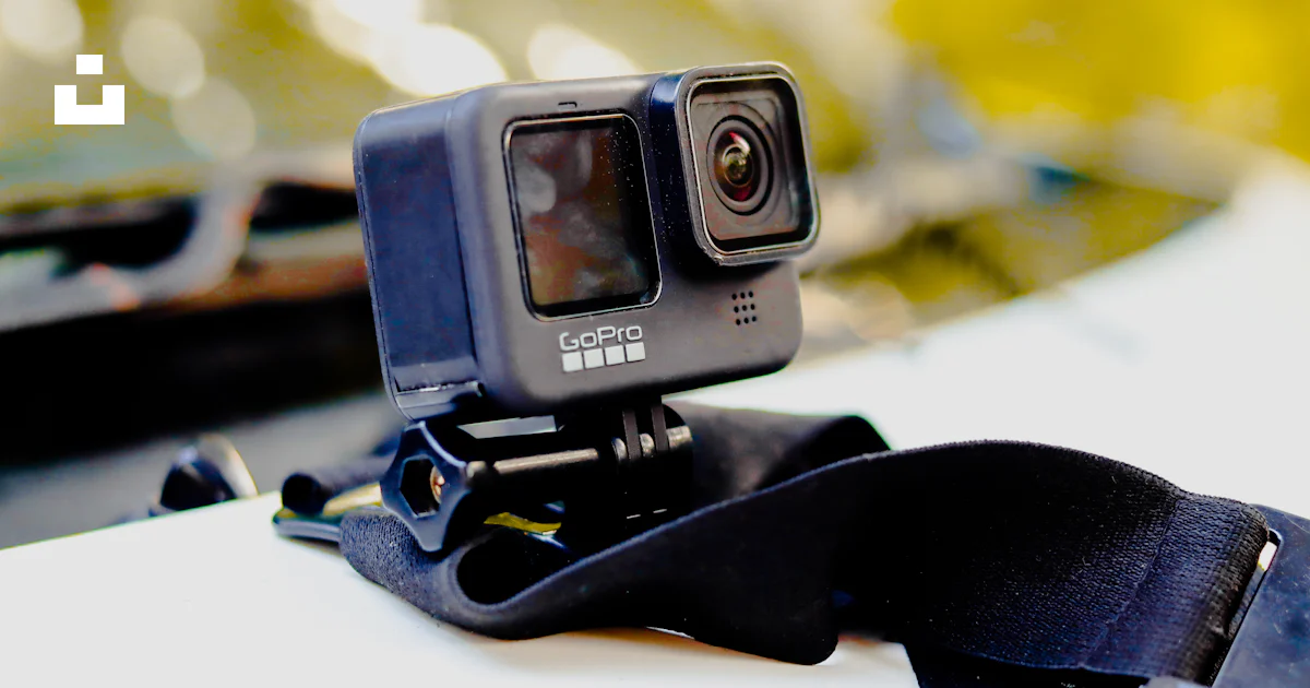 Gopro Table A cell phone on a table photo – Free Gopro Image on Unsplash