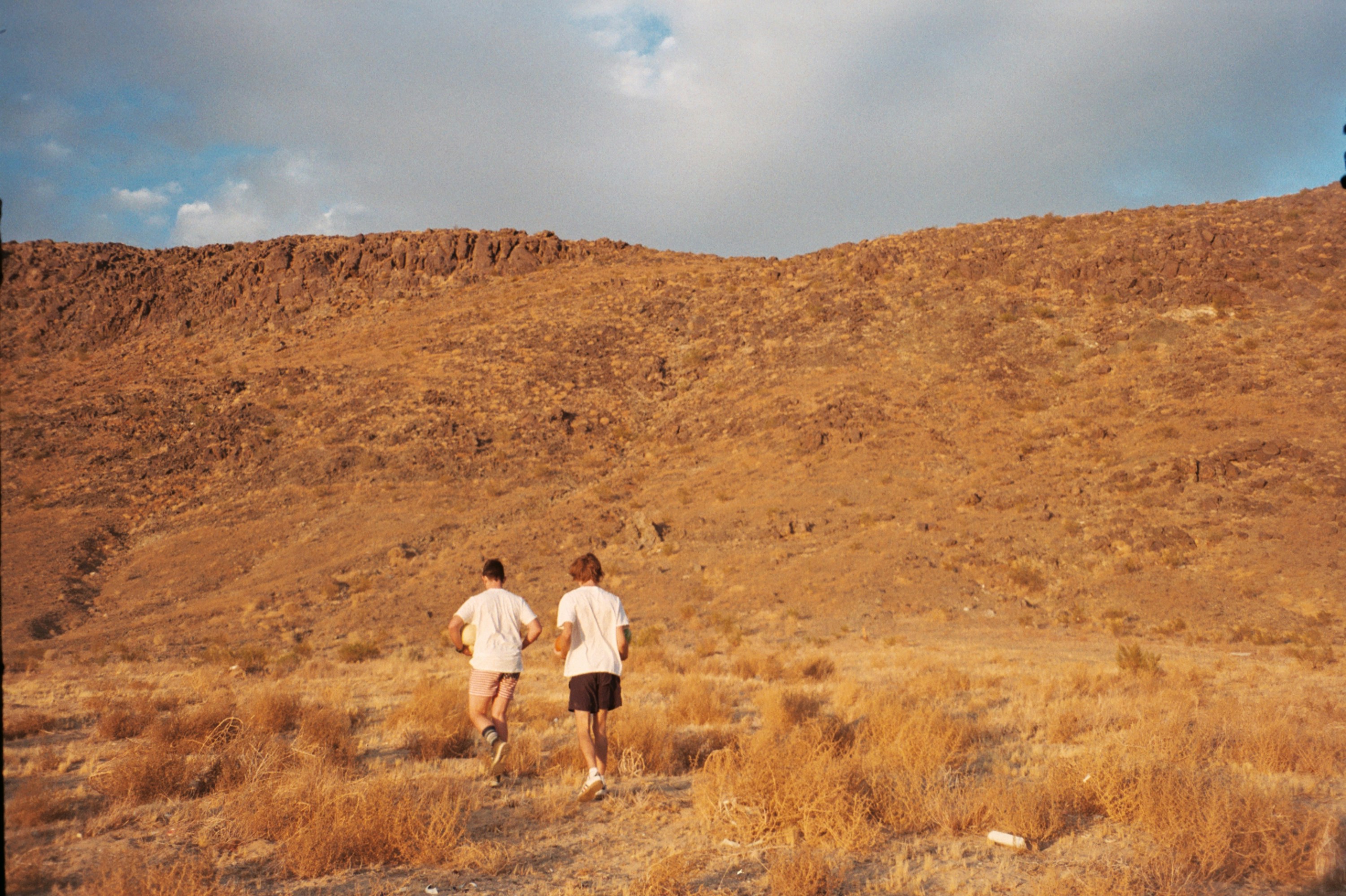 Photo by rikaichinose