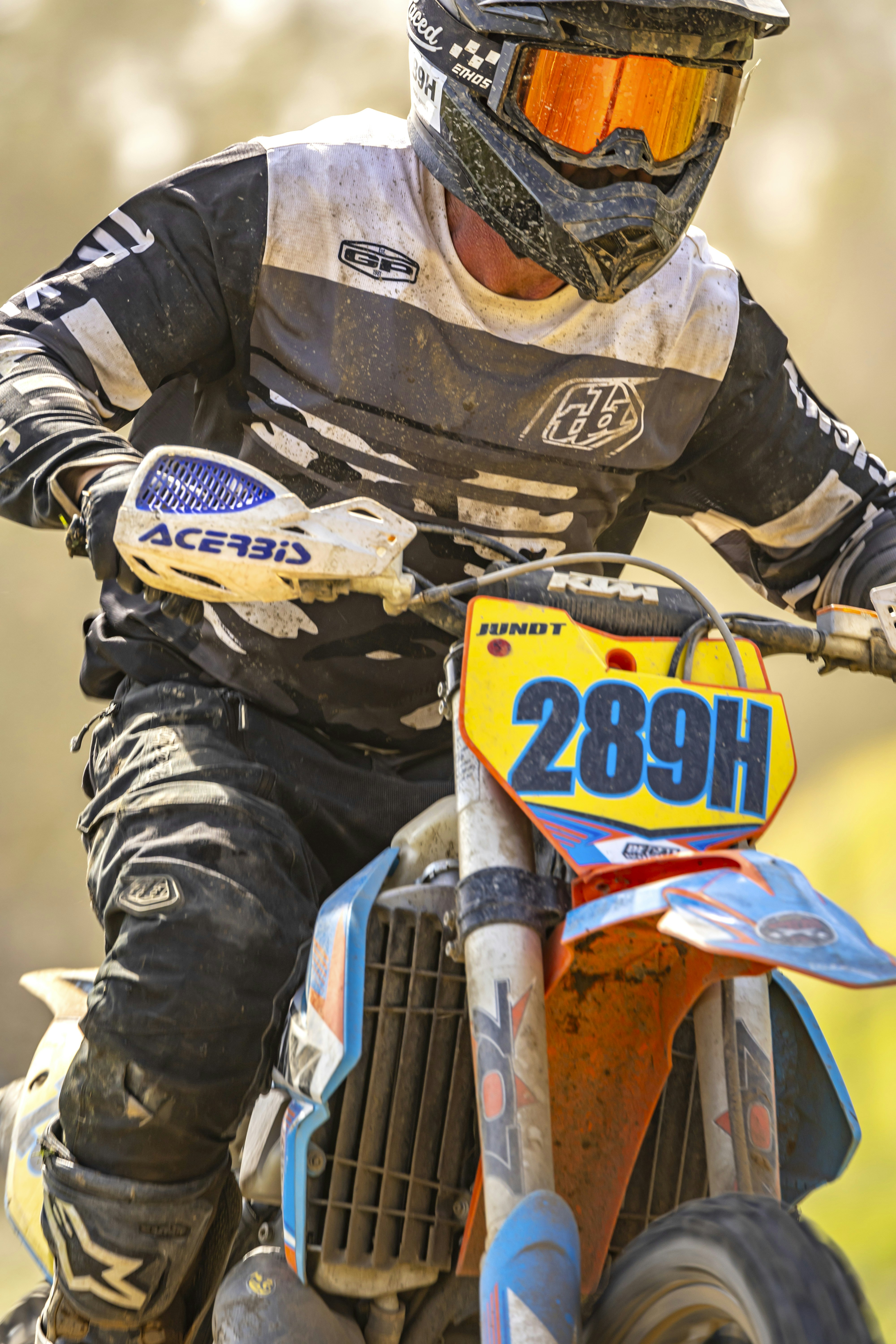 Photo by leo_visions_