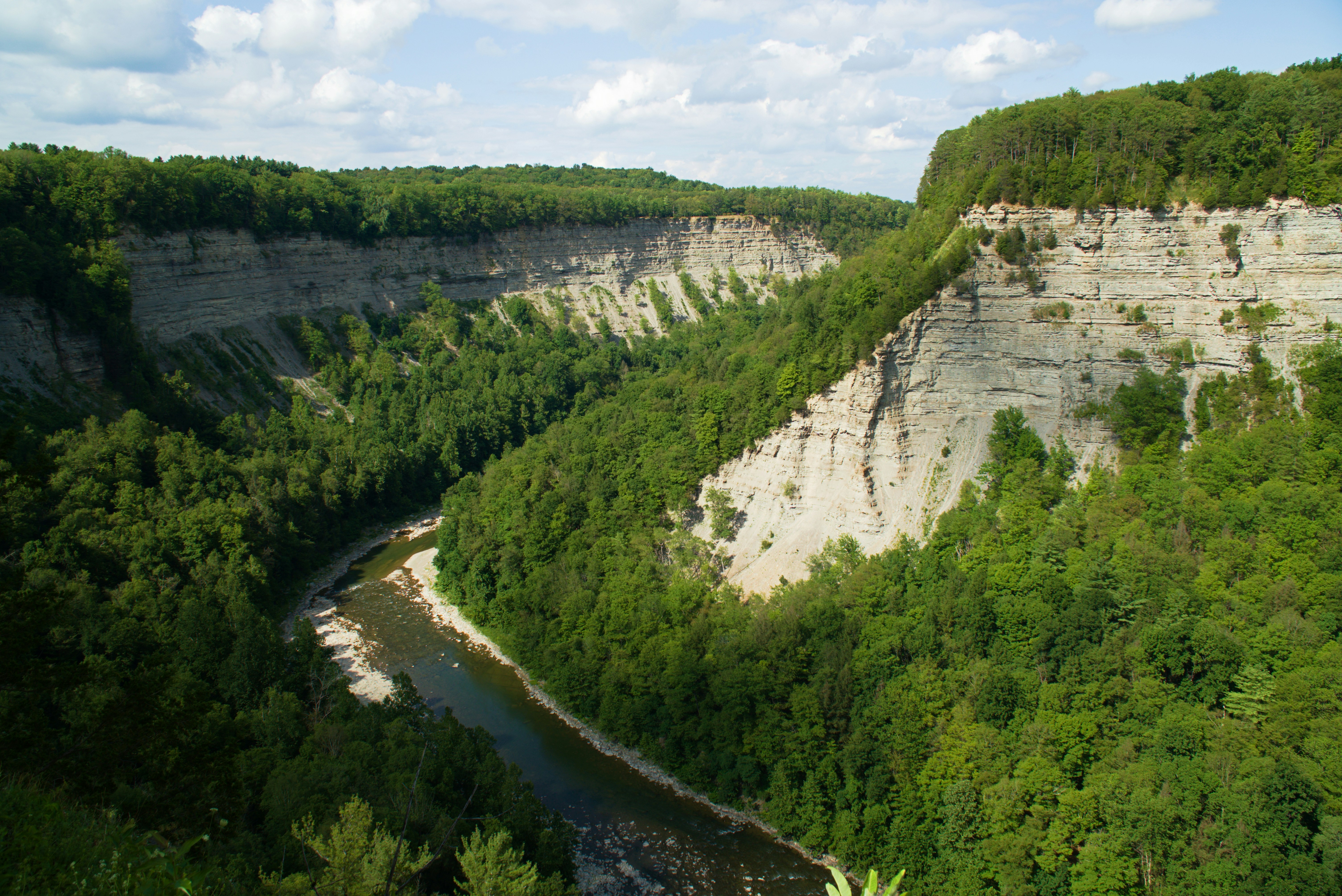 a river running through a canyon