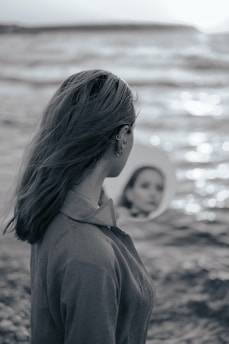 a person looking at a picture