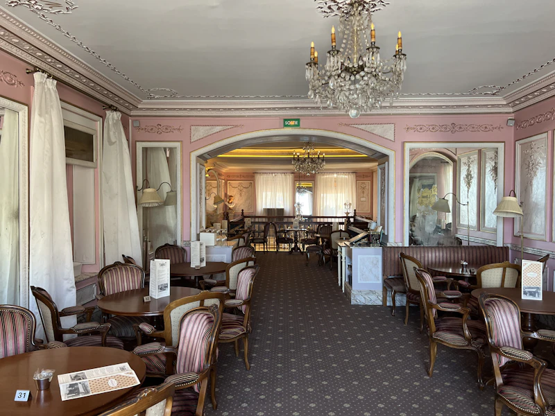 Best Pubs in Biarritz: Where Locals Actually Drink