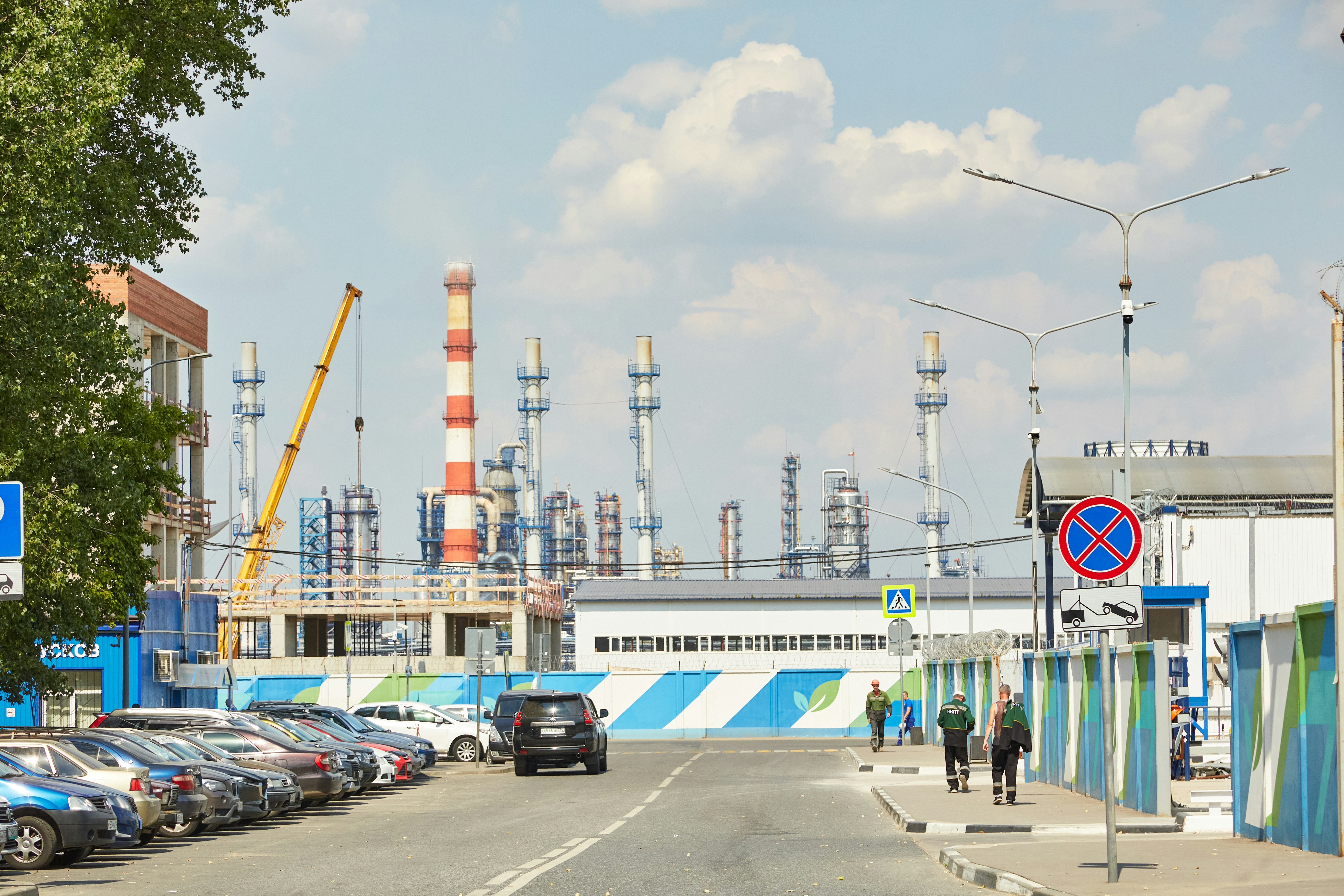 Rosja zakazuje eksportu benzyny od 1 kwietnia. Ceny paliw rosną