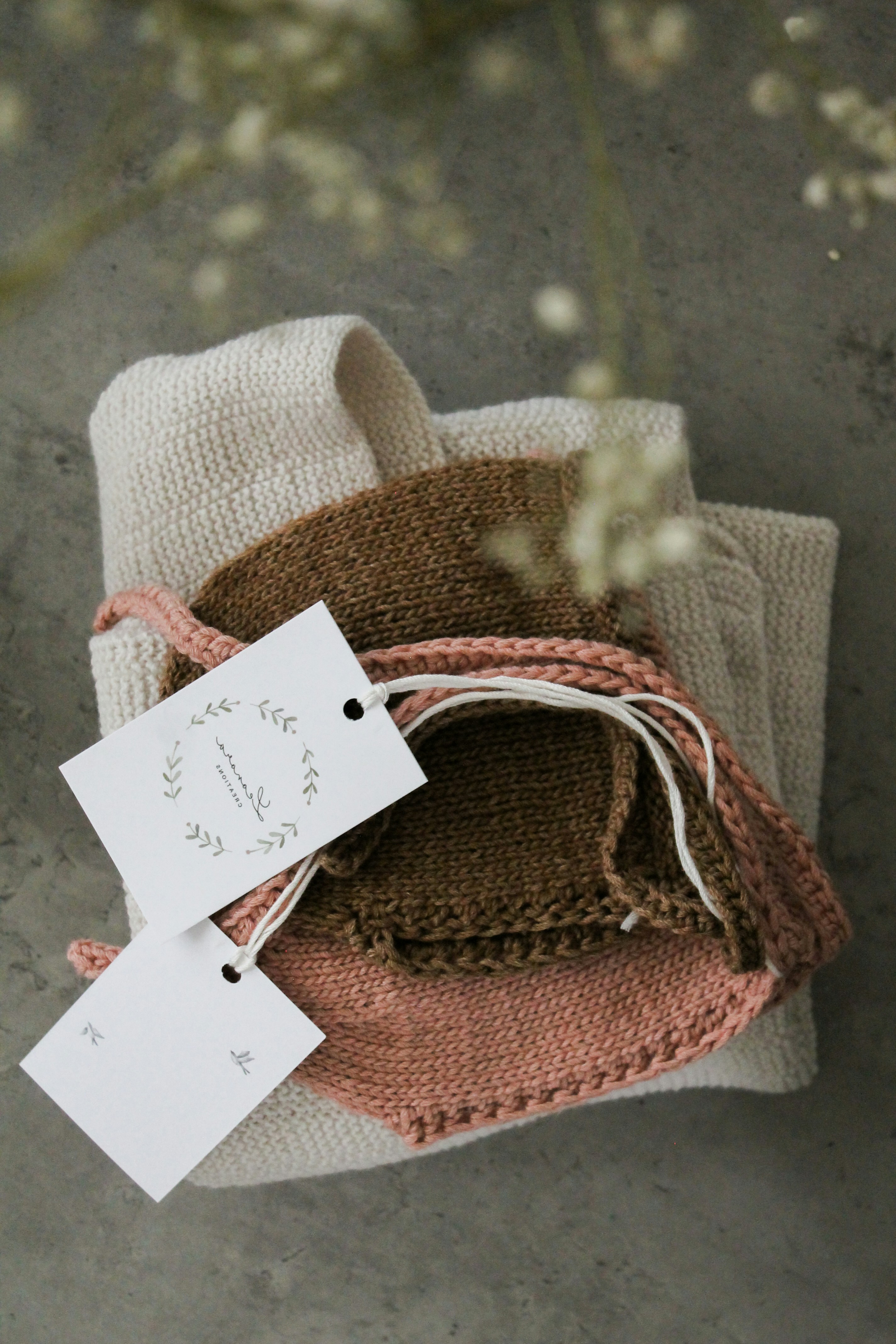 a hat and a note