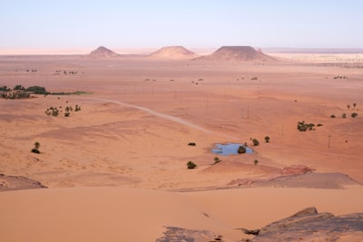 Oasis rouge de Timimoun, palmeraies et foggaras du Gourara, Sahara algérien