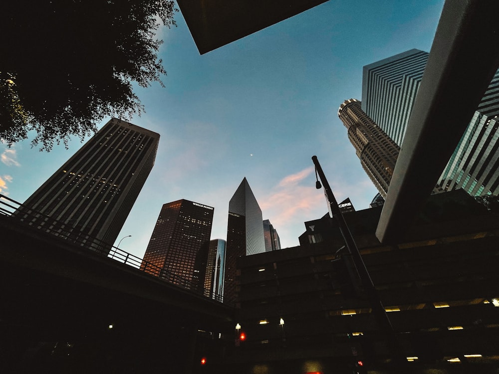 a city skyline at night