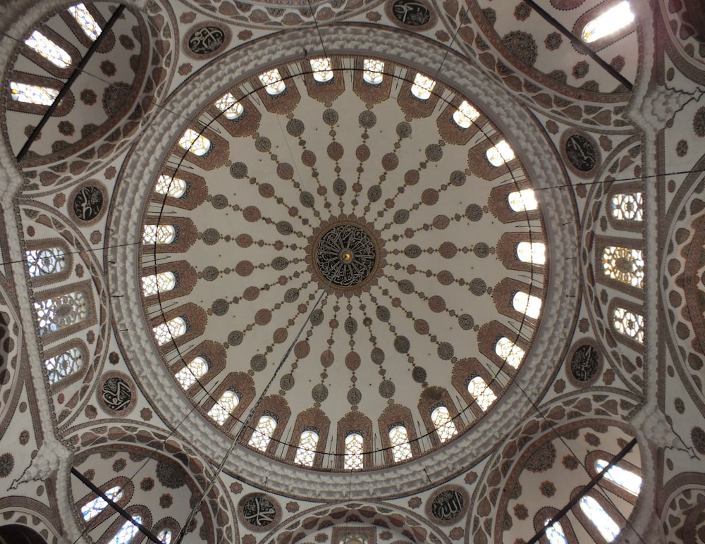 a domed ceiling with many windows