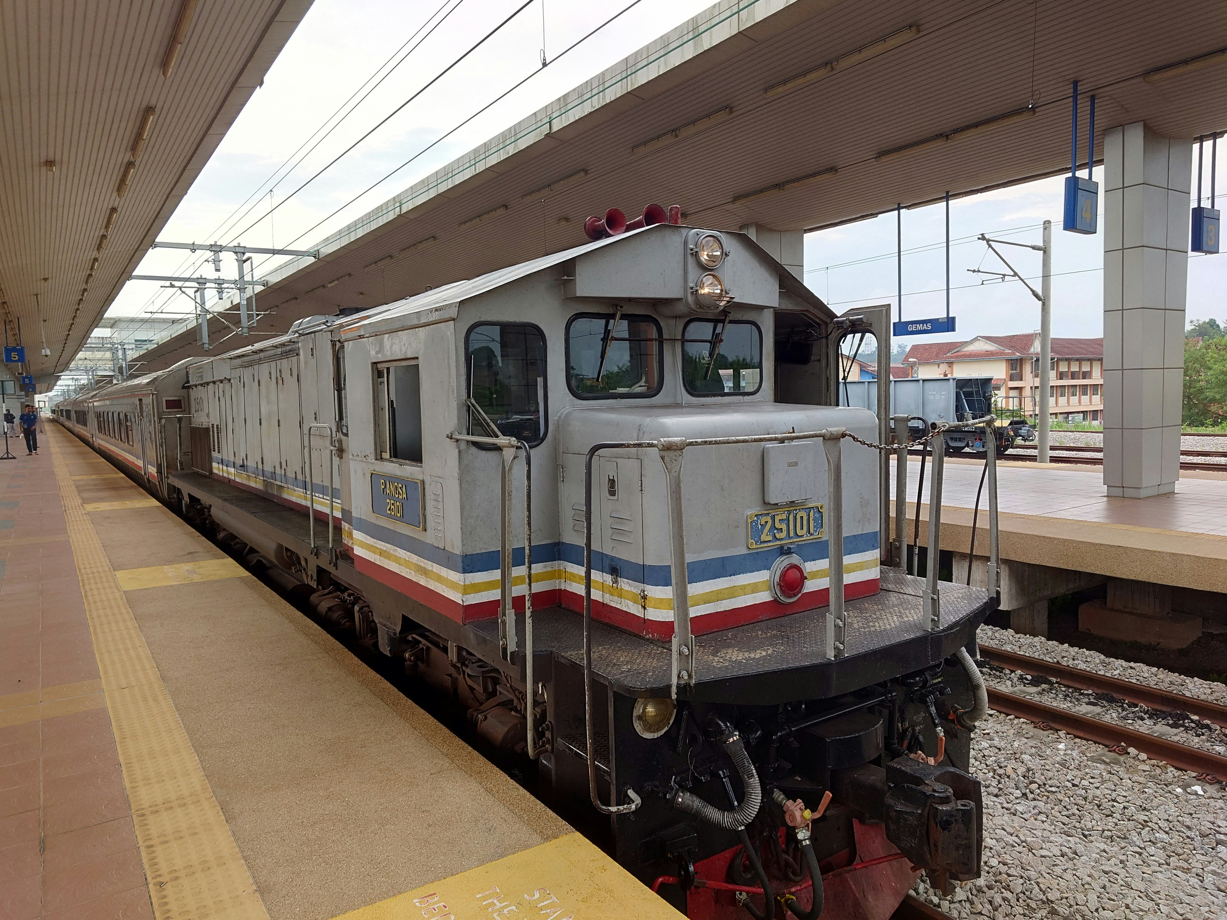 a train at a train station, Old train