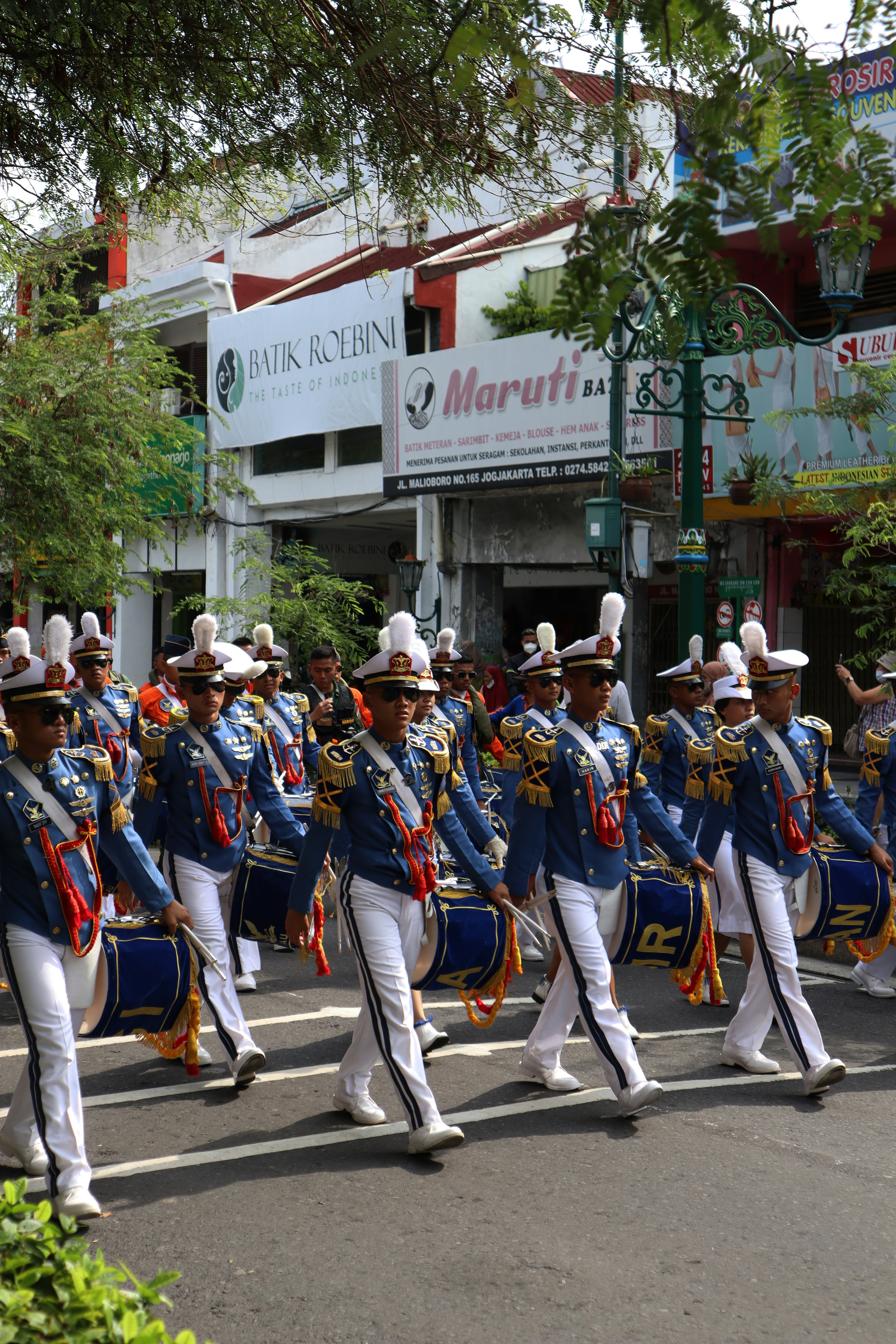 Photo by hendradewangga