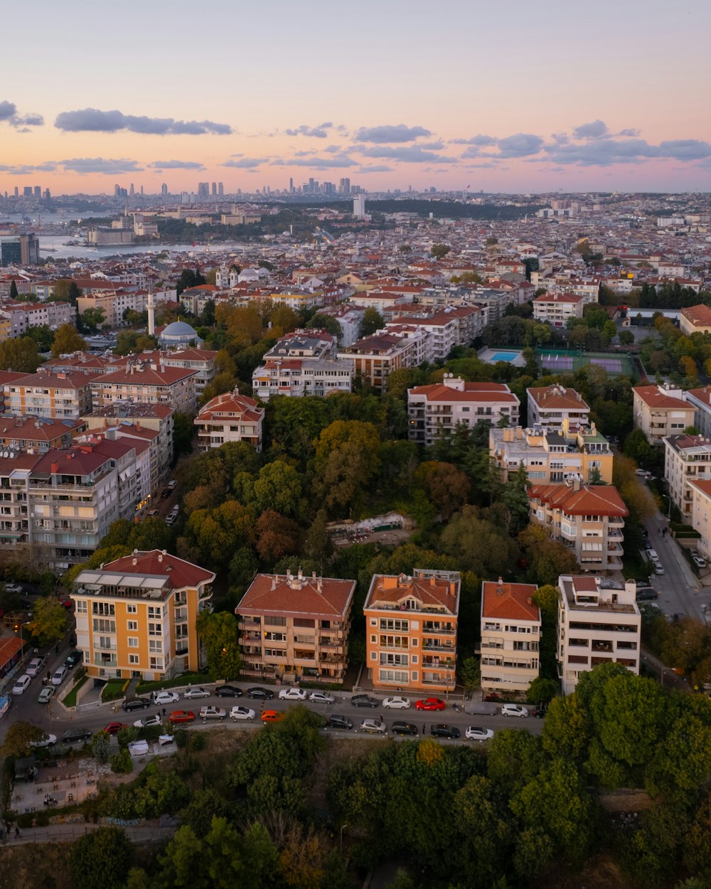 a city with many buildings