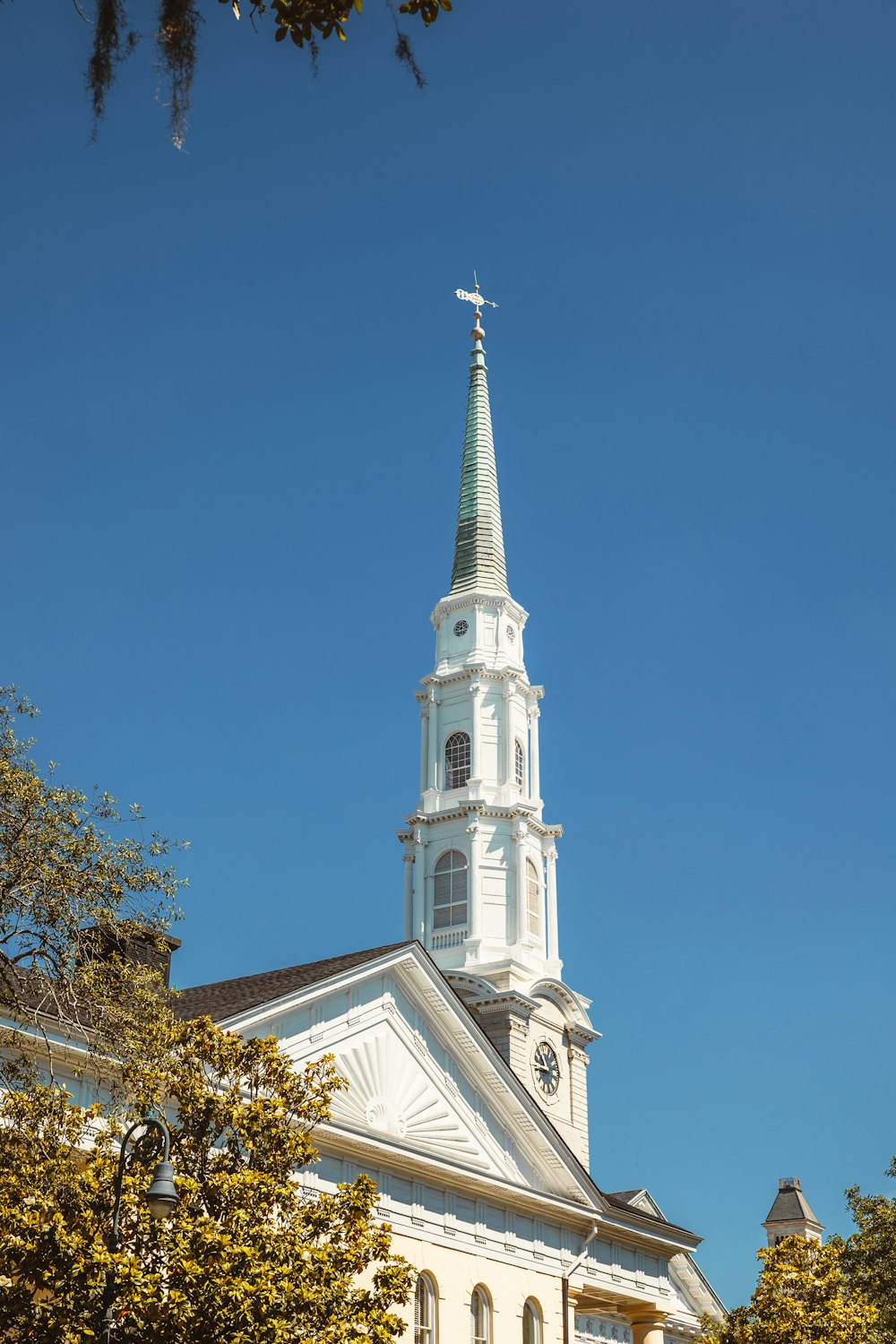 a white building with a steeple