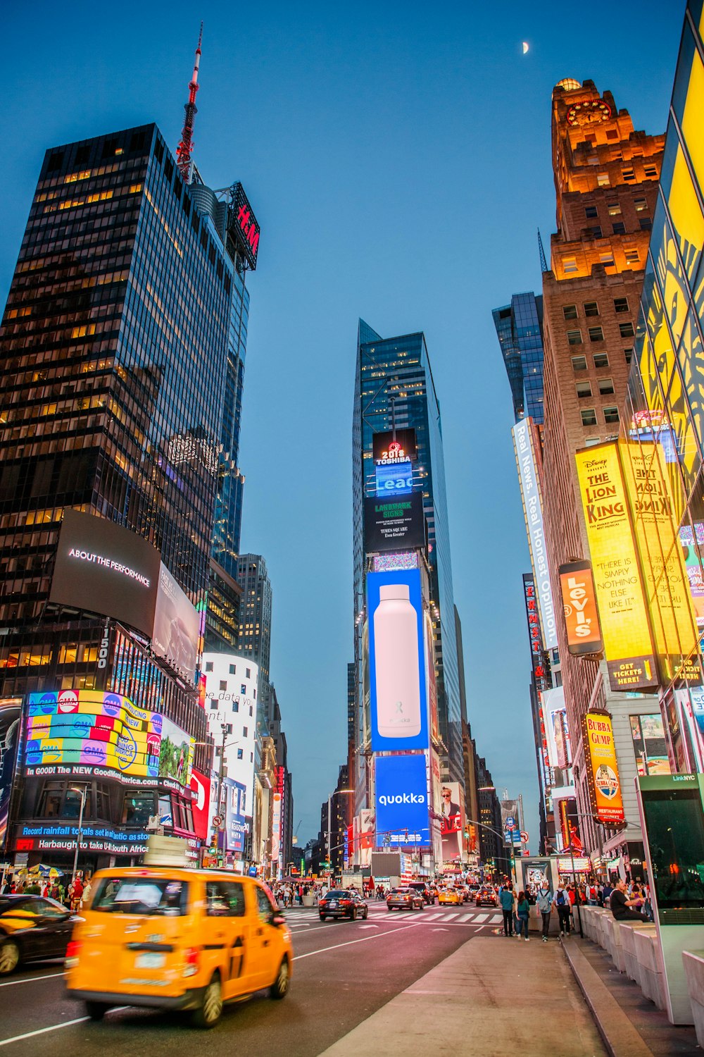 Times Square street with tall buildings