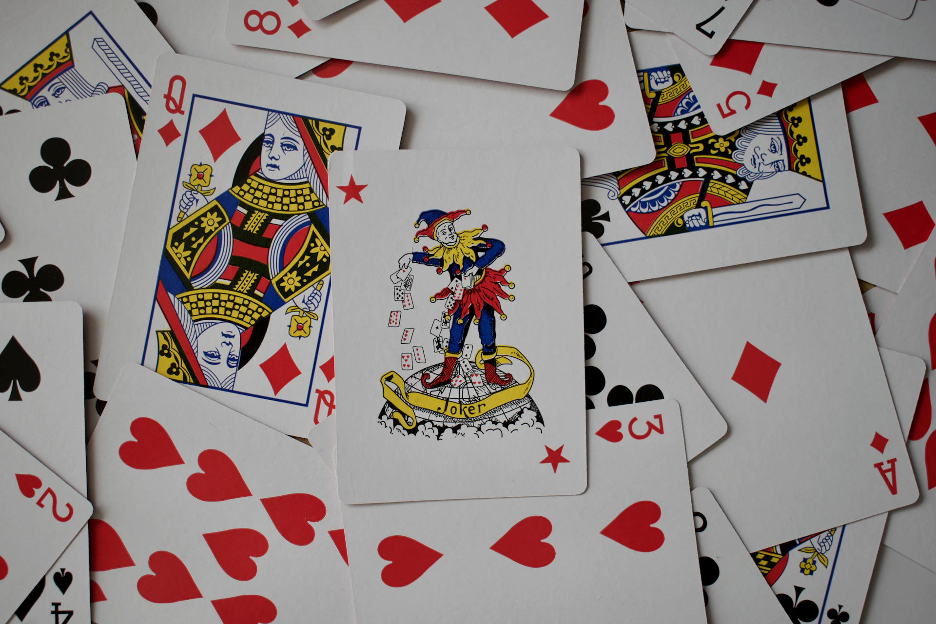 cards with different shapes and colors