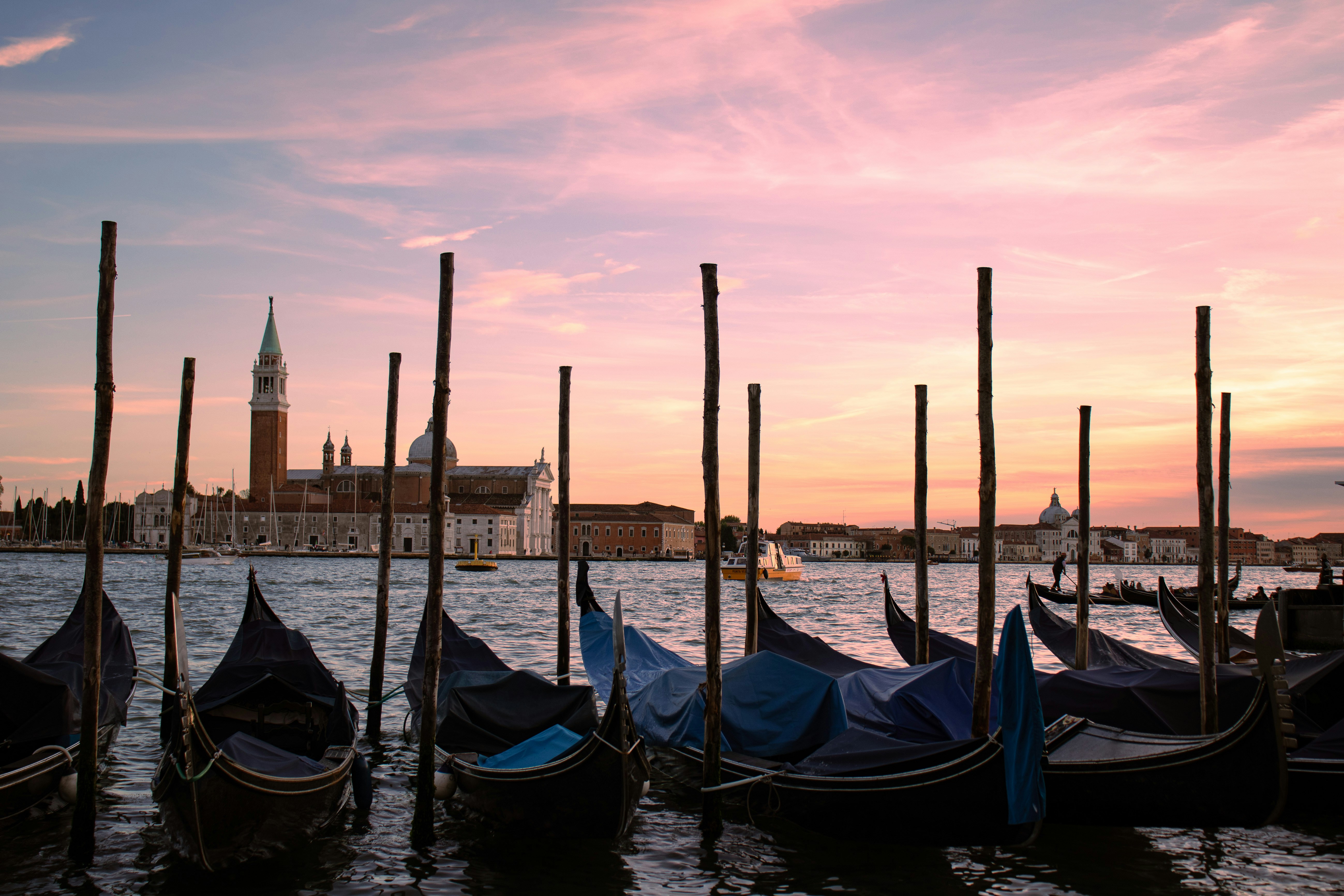 Photo by riccardofarinazzo